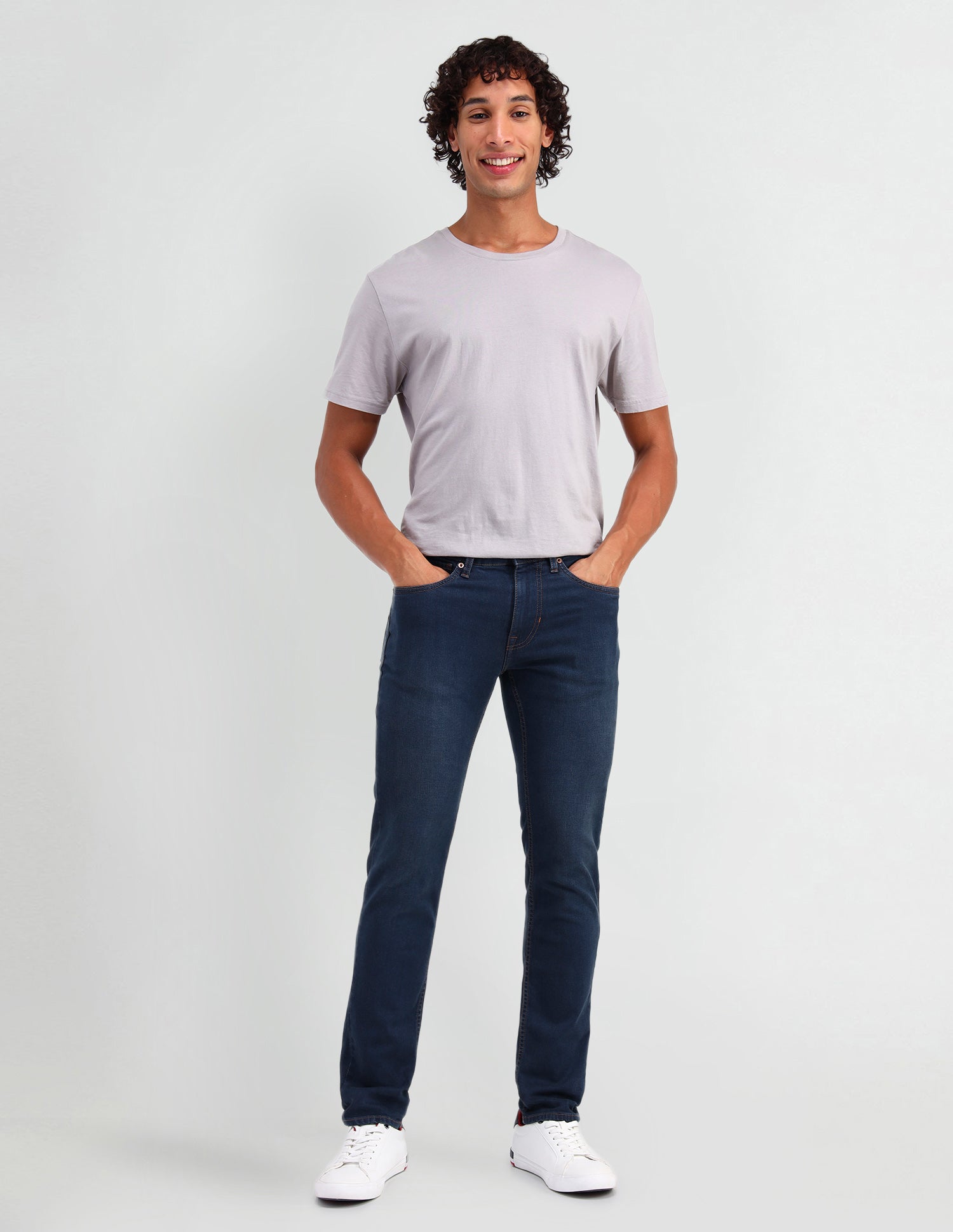 Brandon Slim Tapered Fit Blue Jeans Blue - U.S. Polo Assn. India | Large