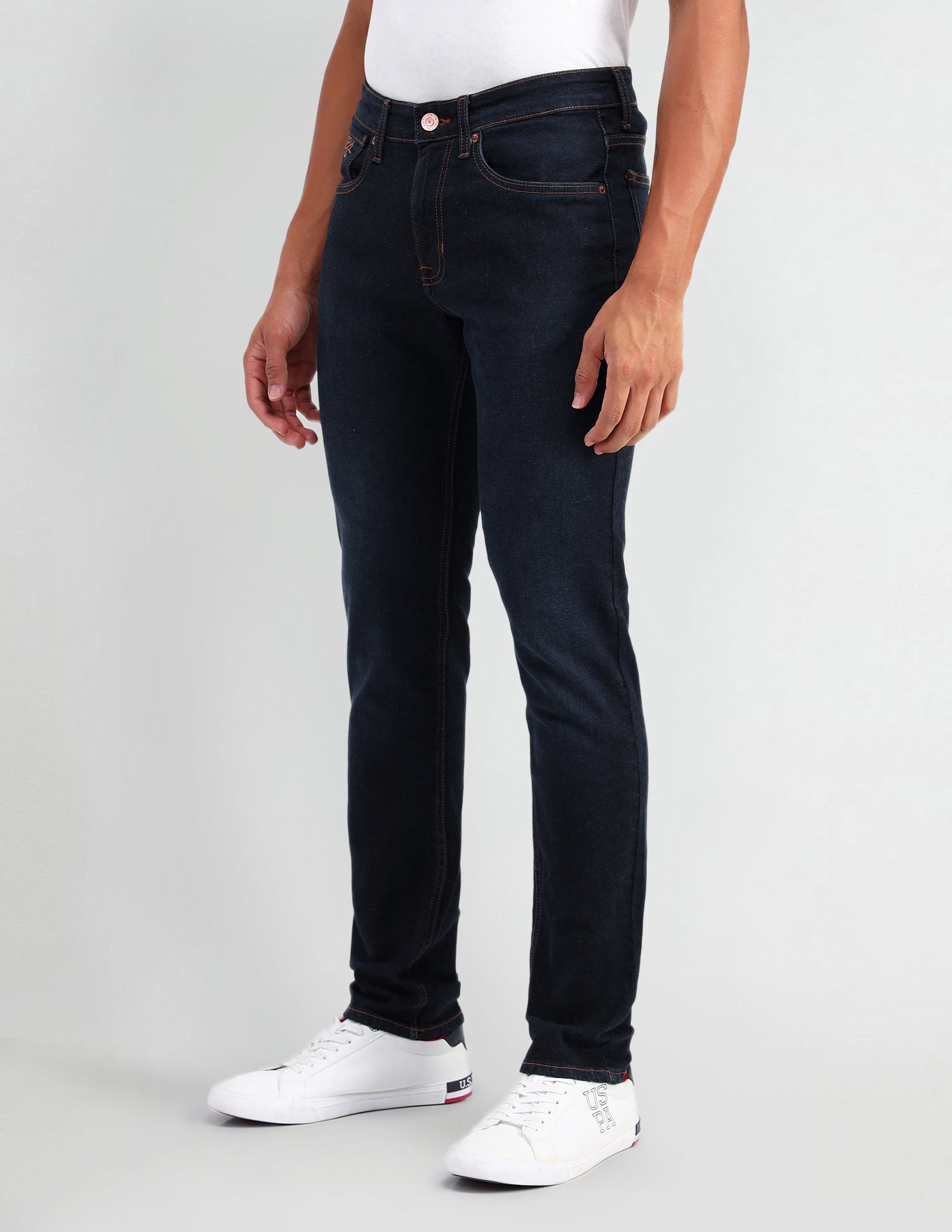 Brandon Slim Tapered Fit Blue Jeans Blue - U.S. Polo Assn. India | Large