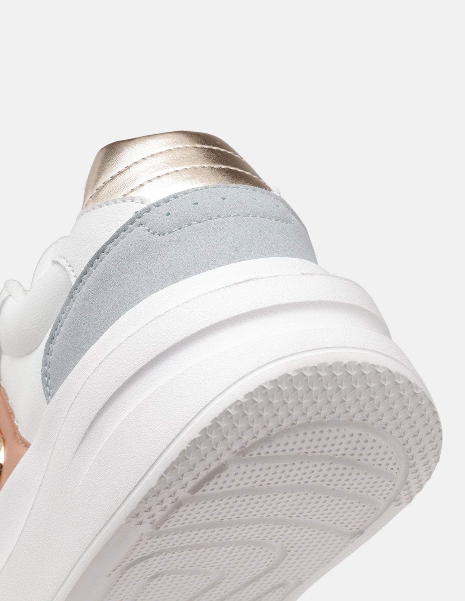 Women Winslet Colourblocked Lace Ups Sneakers Off White - U.S. POLO ASSN. | Large