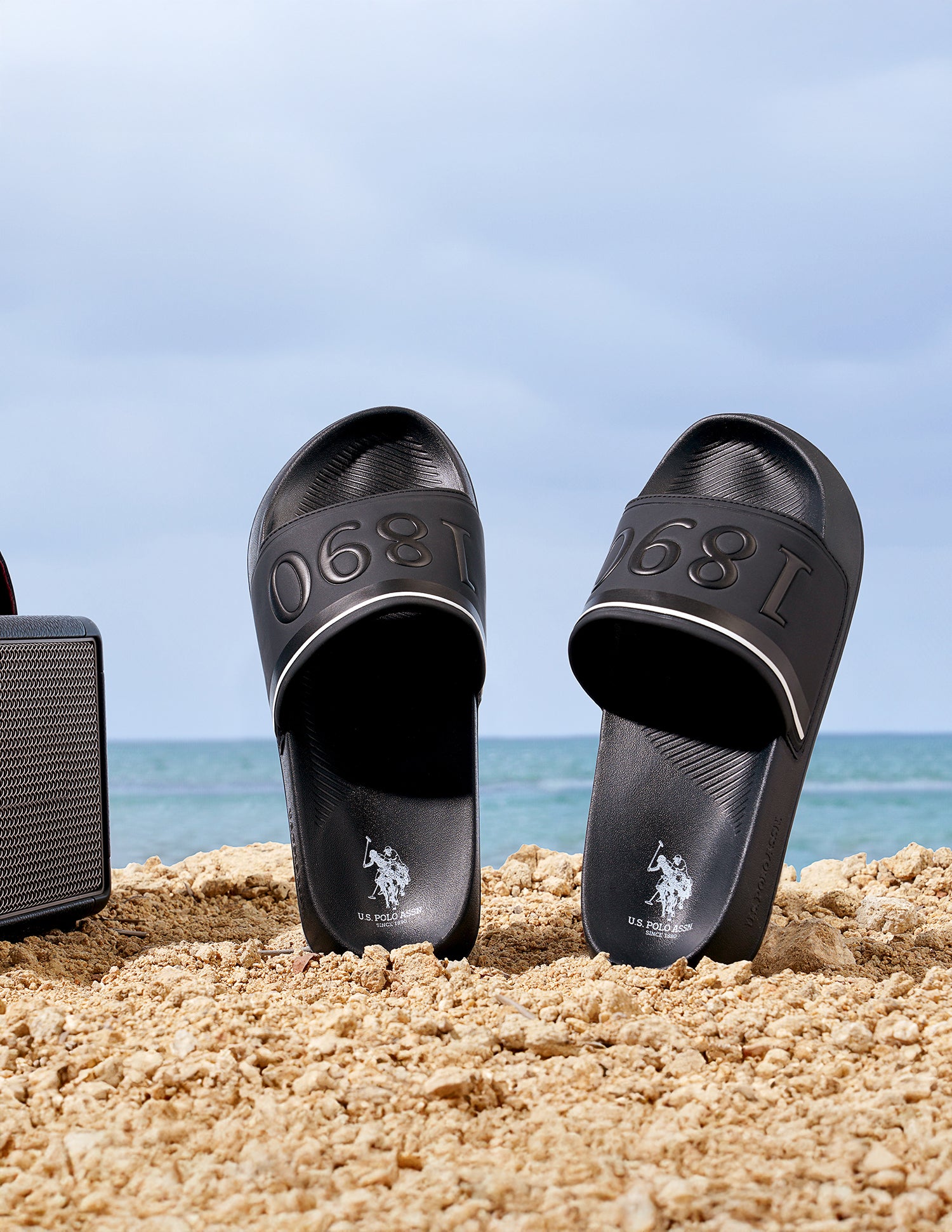 Men Typographic Kohana Sliders