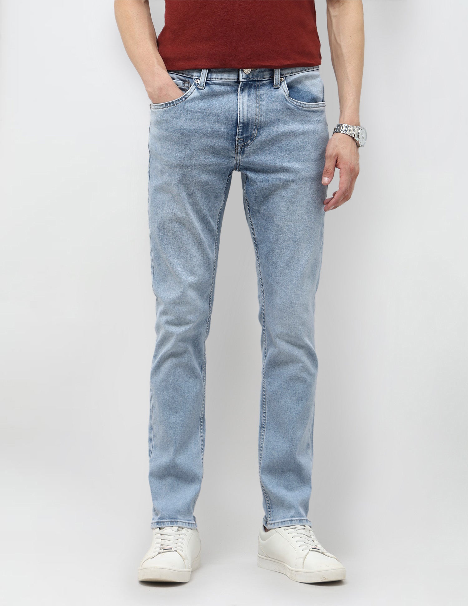 Brandon Slim Tapered Fit Blue Jeans Light Indigo - U.S. Polo Assn. India | Large
