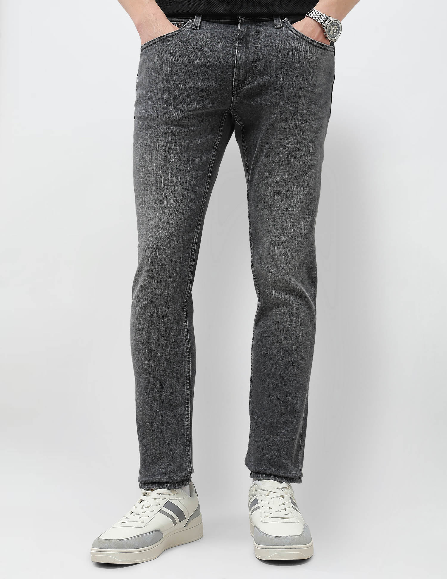 Brandon Slim-Tapered Fit Jeans