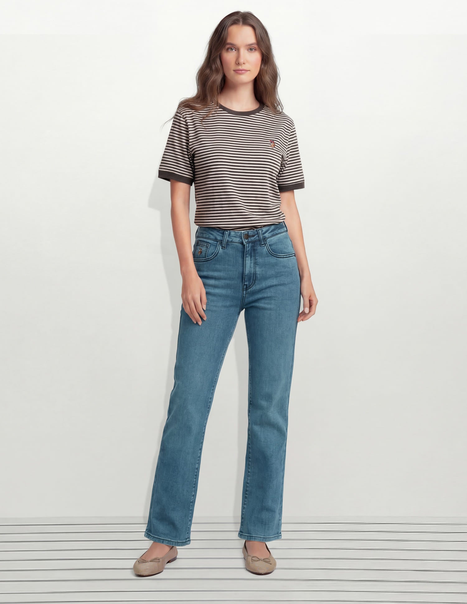 High Rise Straight Fit Jeans