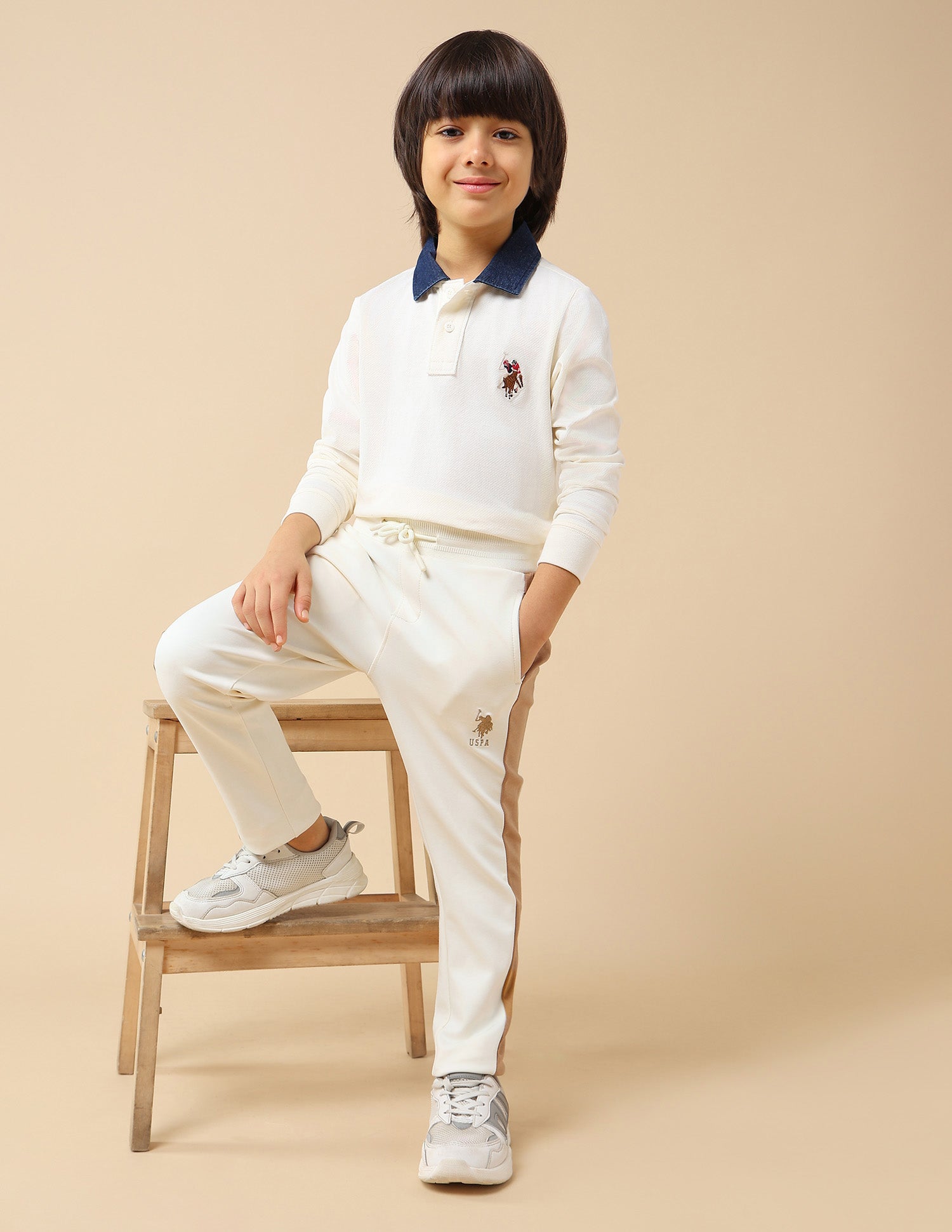 Boys Solid Regular Fit Trackpant