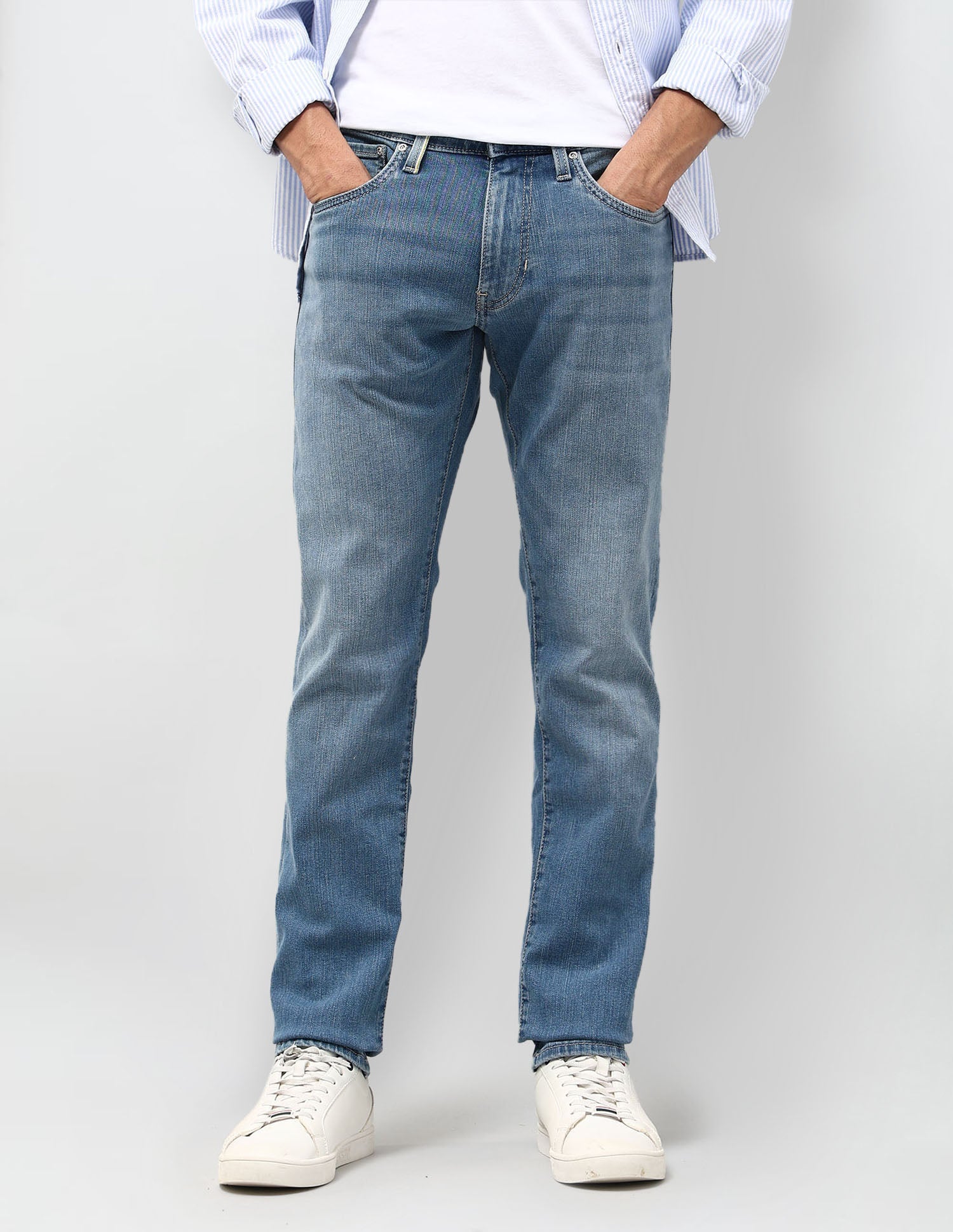Brandon Slim Tapered Fit Blue Jeans