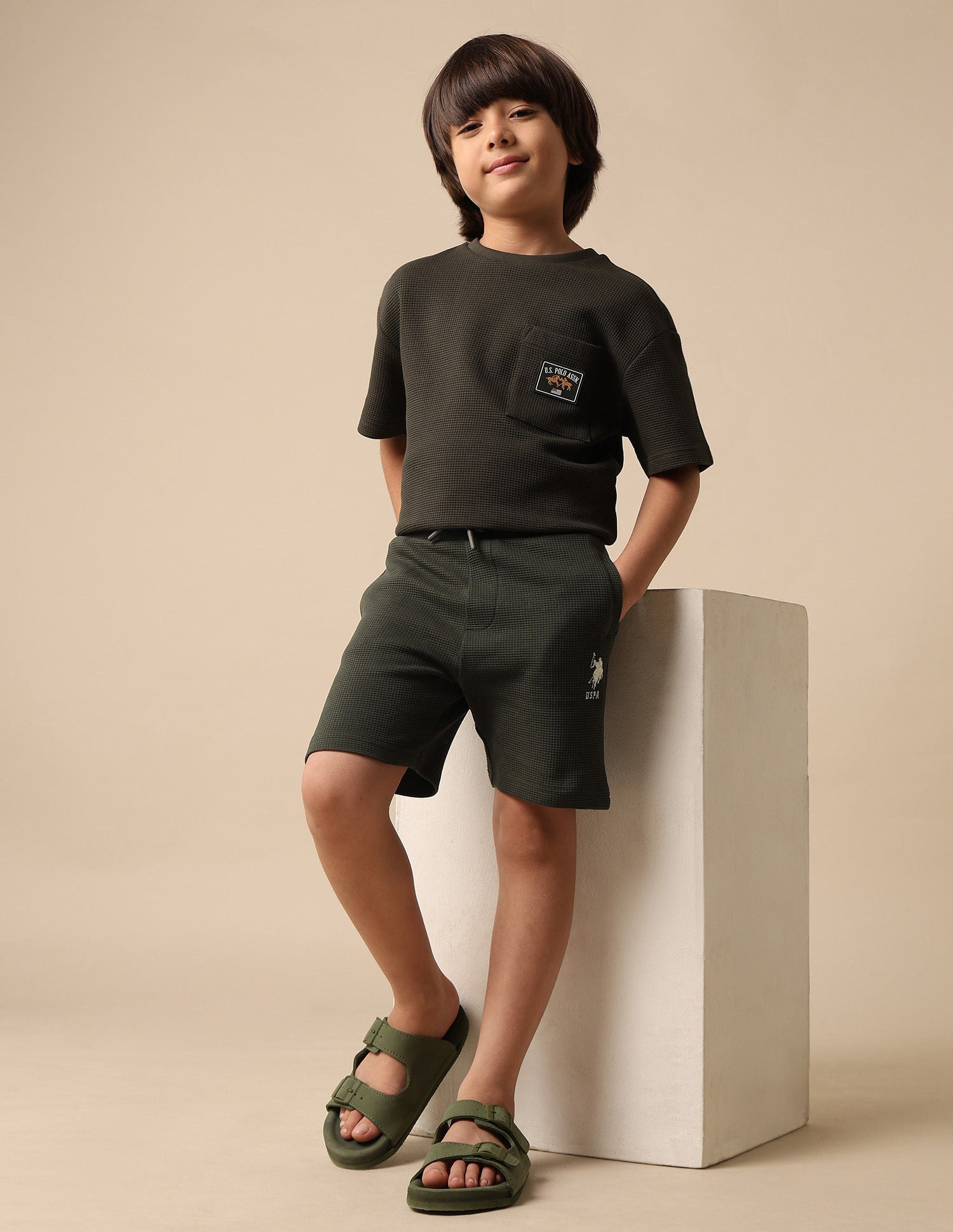 Boys Textured Regular Fit Shorts