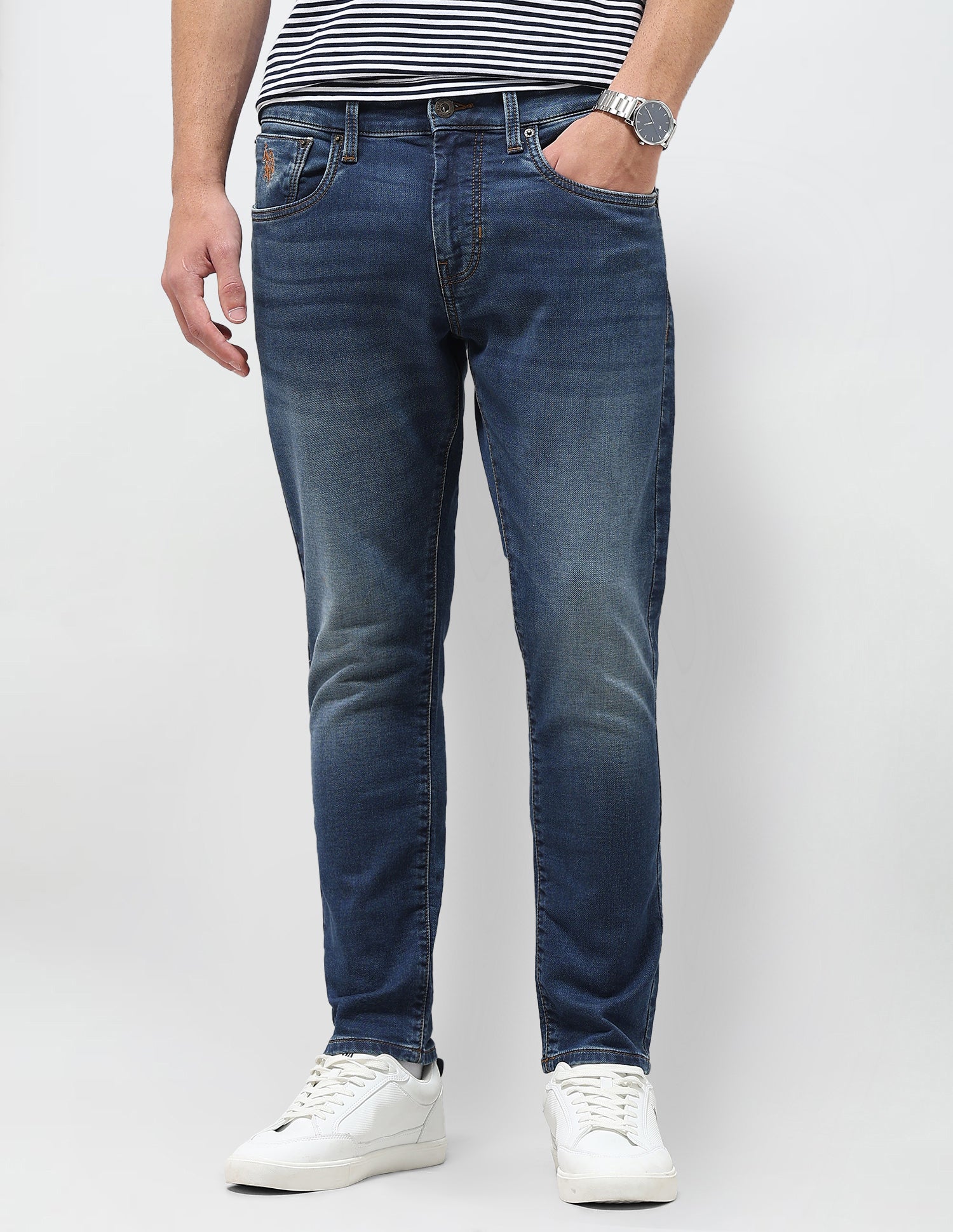 Henry Tapered Fit Blue Jeans