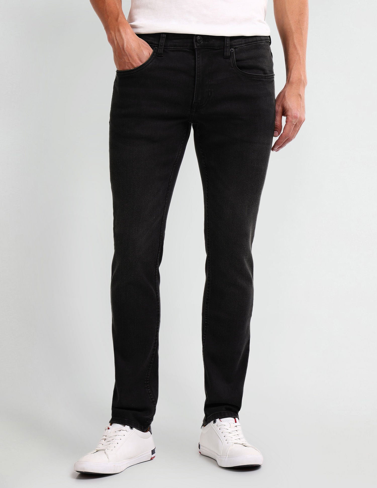 Brandon Slim Tapered Black Jeans Black - U.S. Polo Assn. India | Large