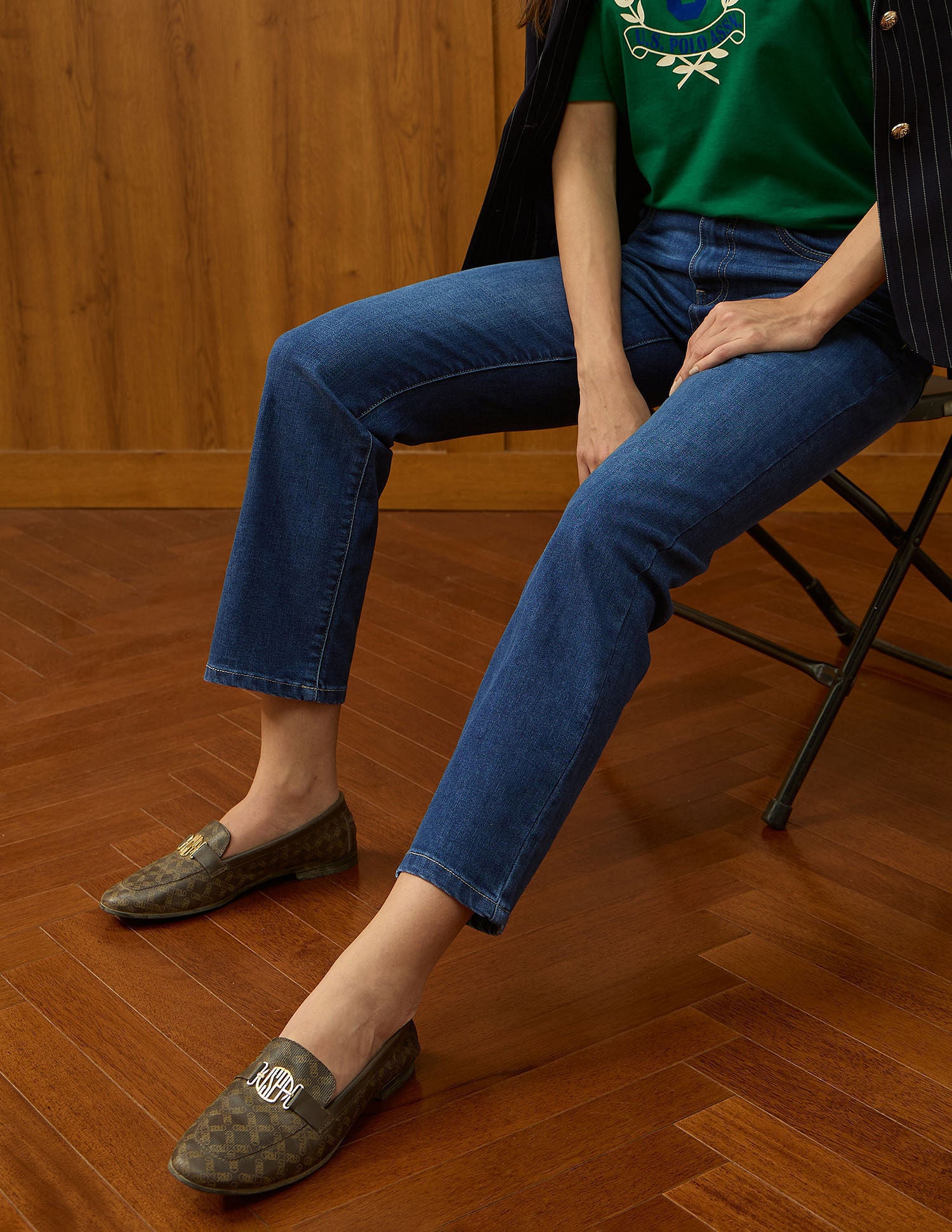 High Rise Straight Fit Jeans