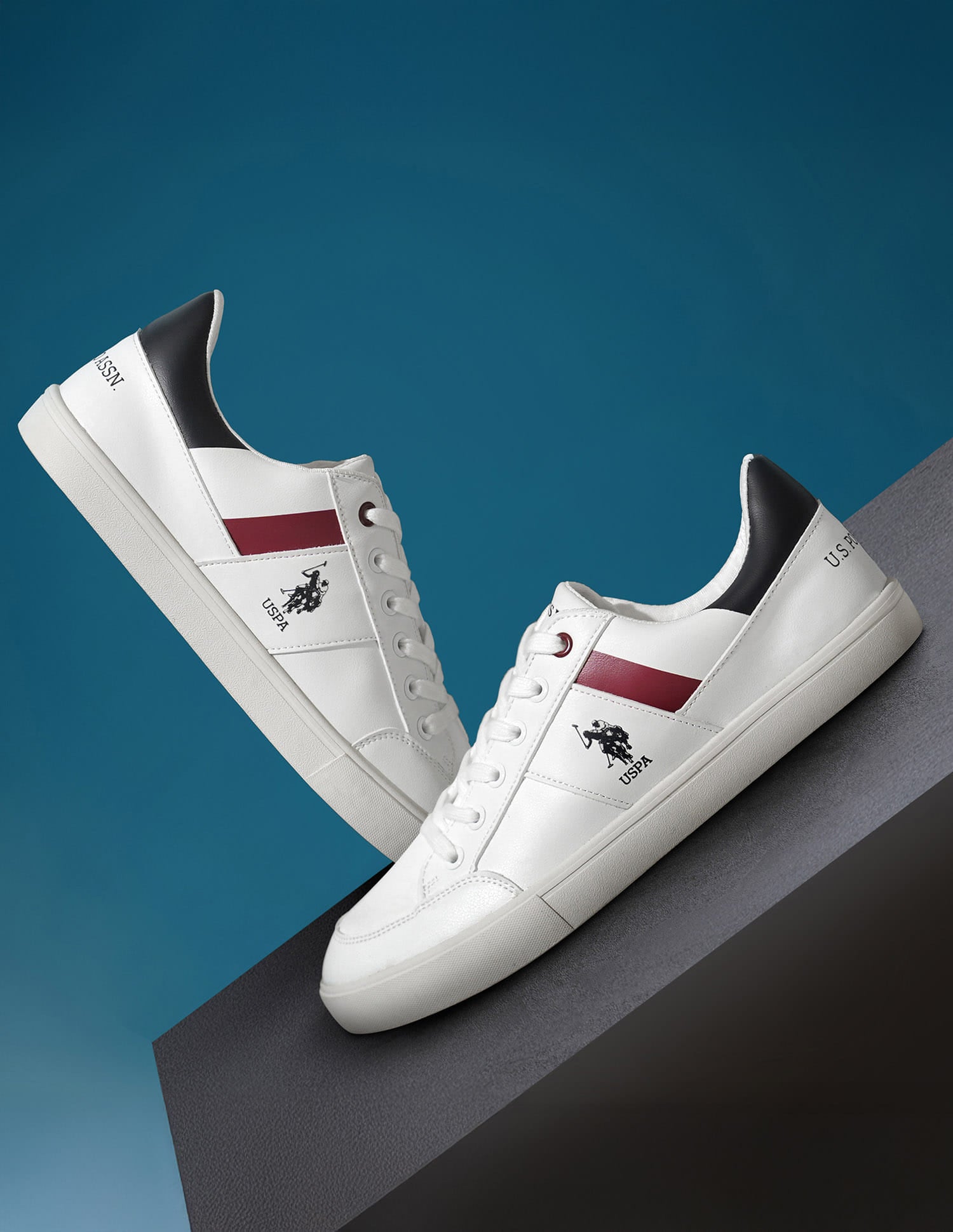 Men Narlin 2.0 Colourblocked Sneakers White - U.S. Polo Assn. India | Large