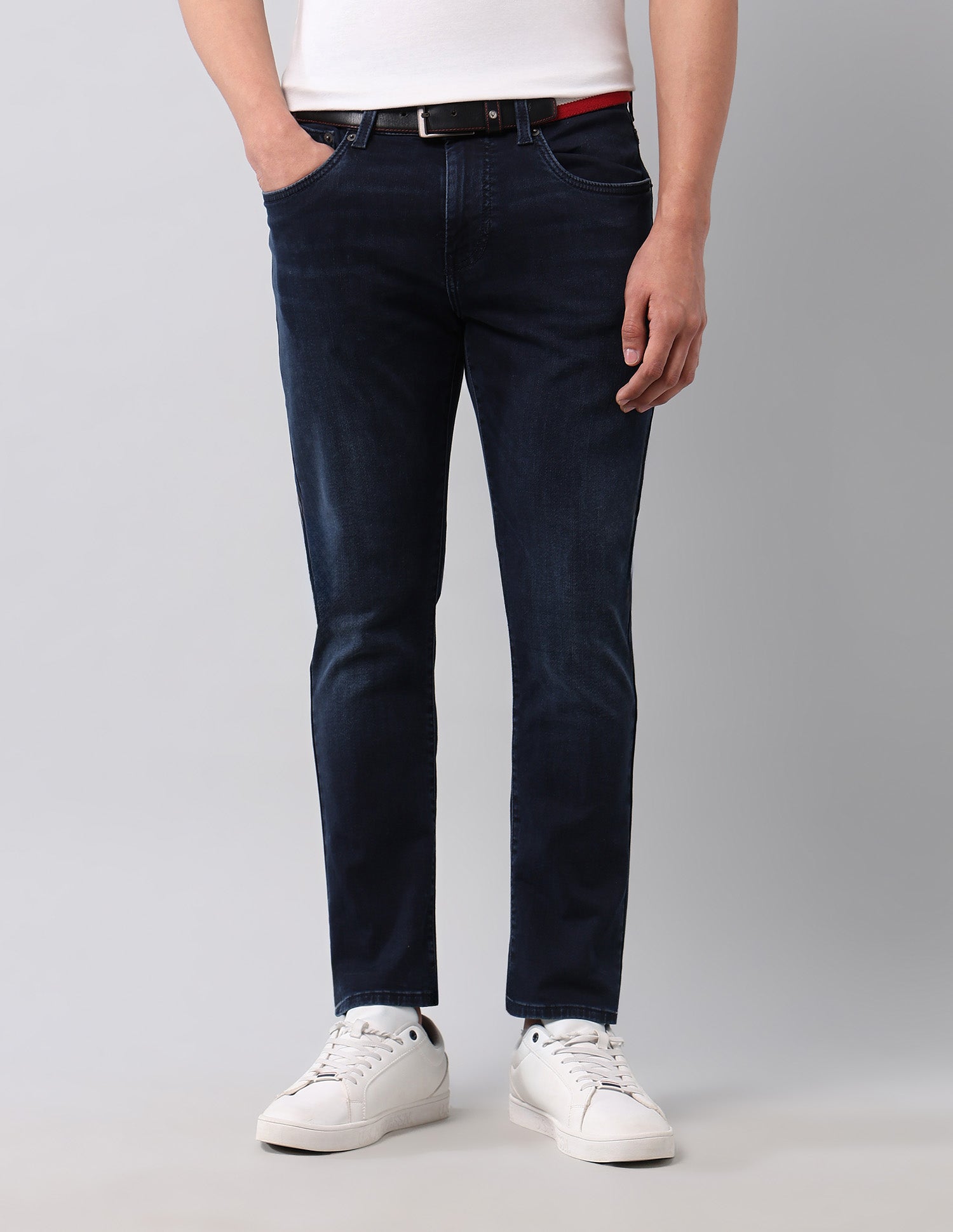Henry Tapered Fit Blue Jeans Dark Wash - U.S. Polo Assn. India | Large