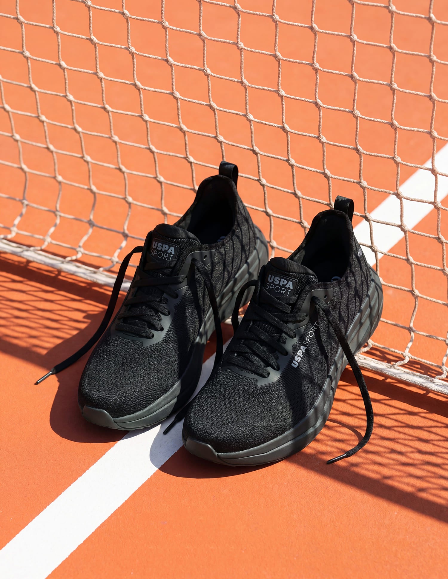 Round Toe Field Pro 4 Sneakers Black - U.S. Polo Assn. India | Large