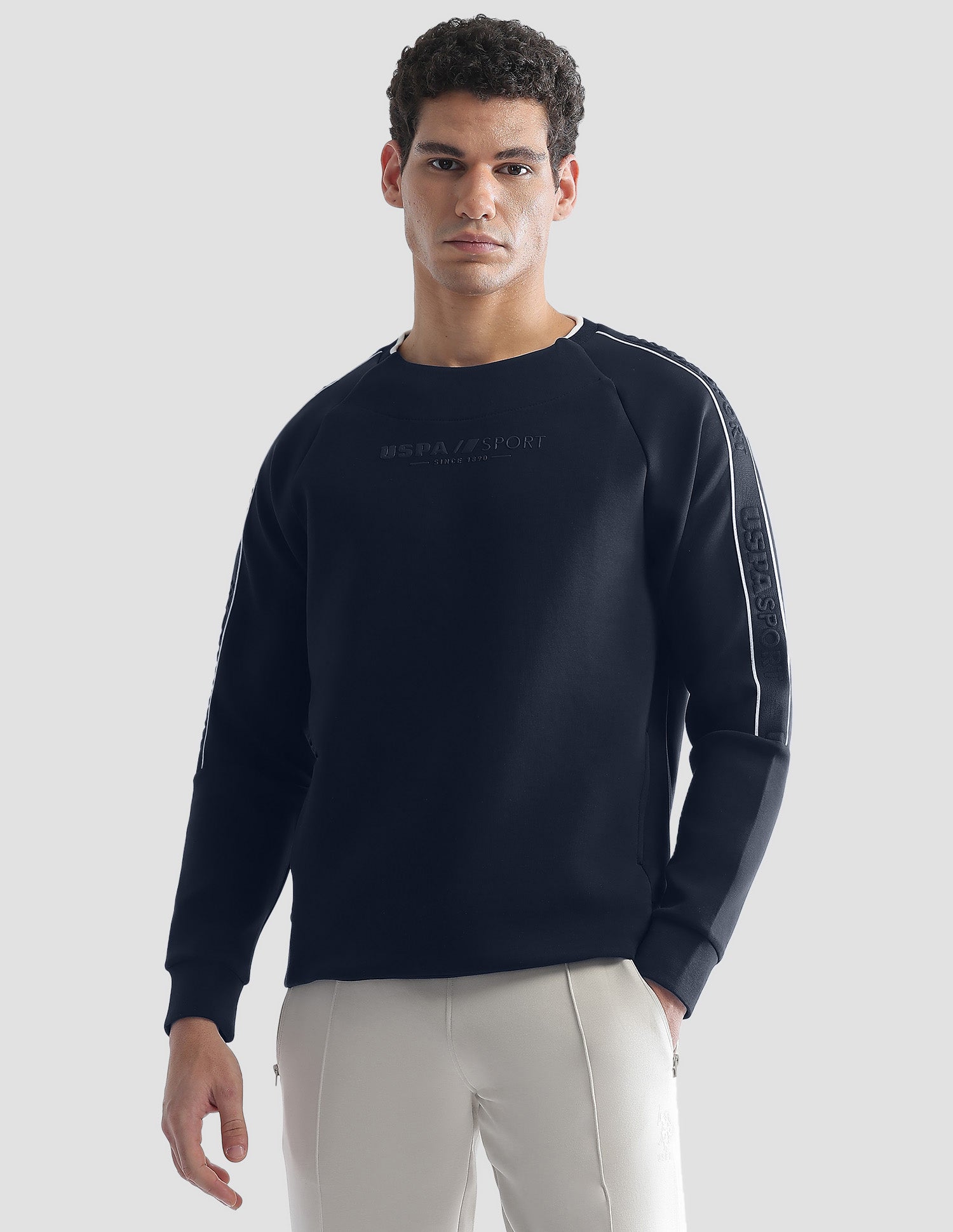Solid Slim Fit Active Sweatshirt