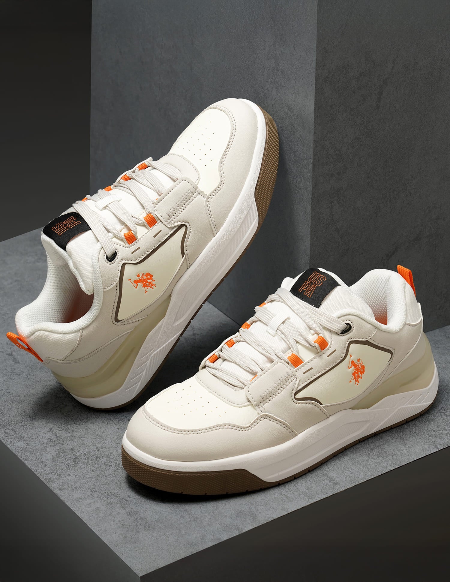 Men Colourblocked Vander Sneakers Beige - U.S. Polo Assn. India | Large