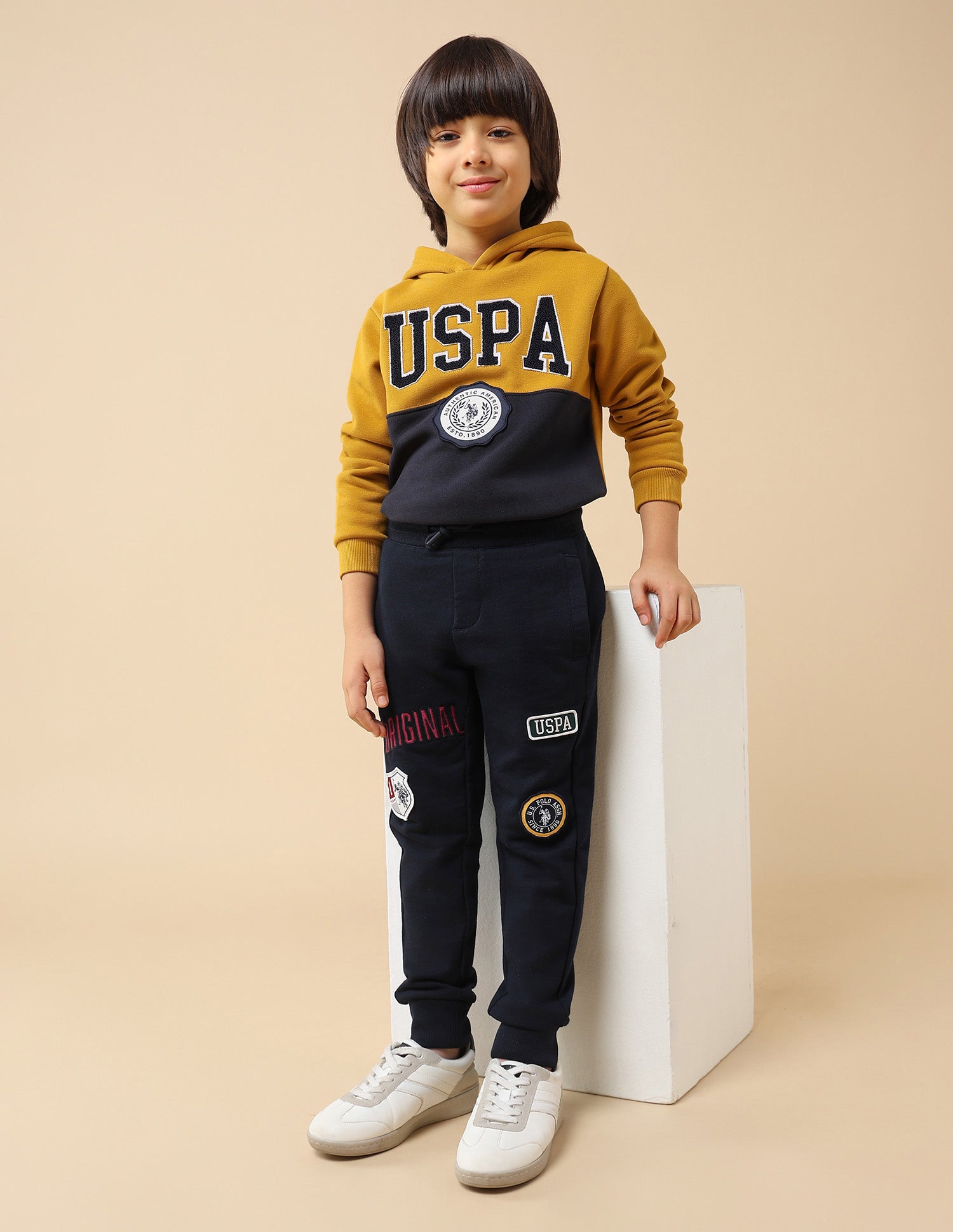 Boys Brand Appliqued Regular Fit Joggers