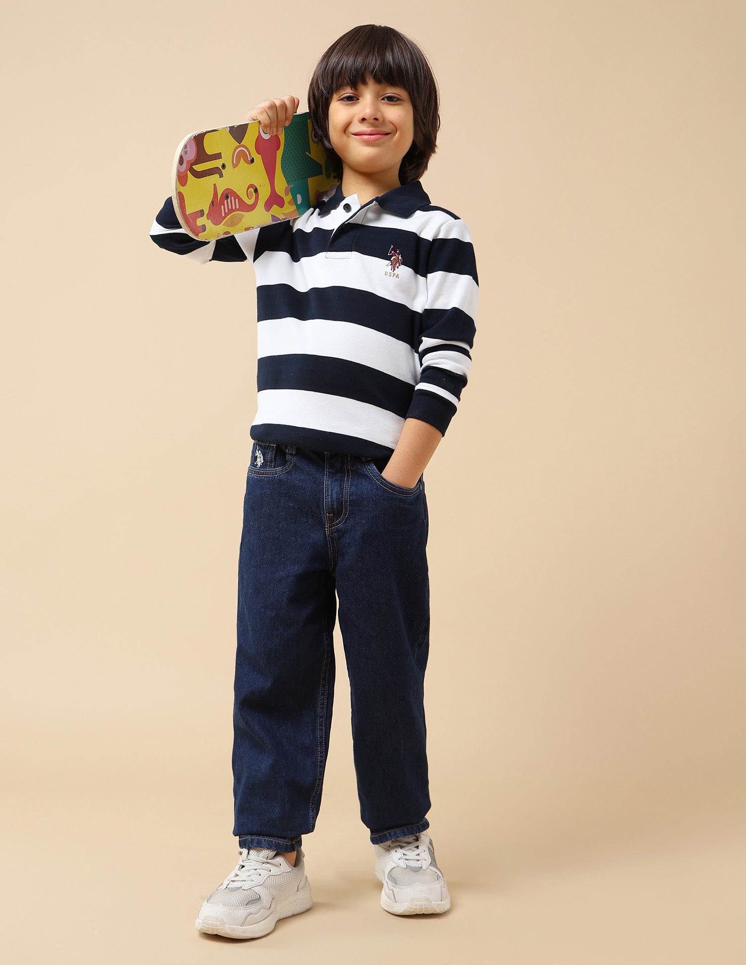 Boys Relaxed Fit Mid Rise Jeans