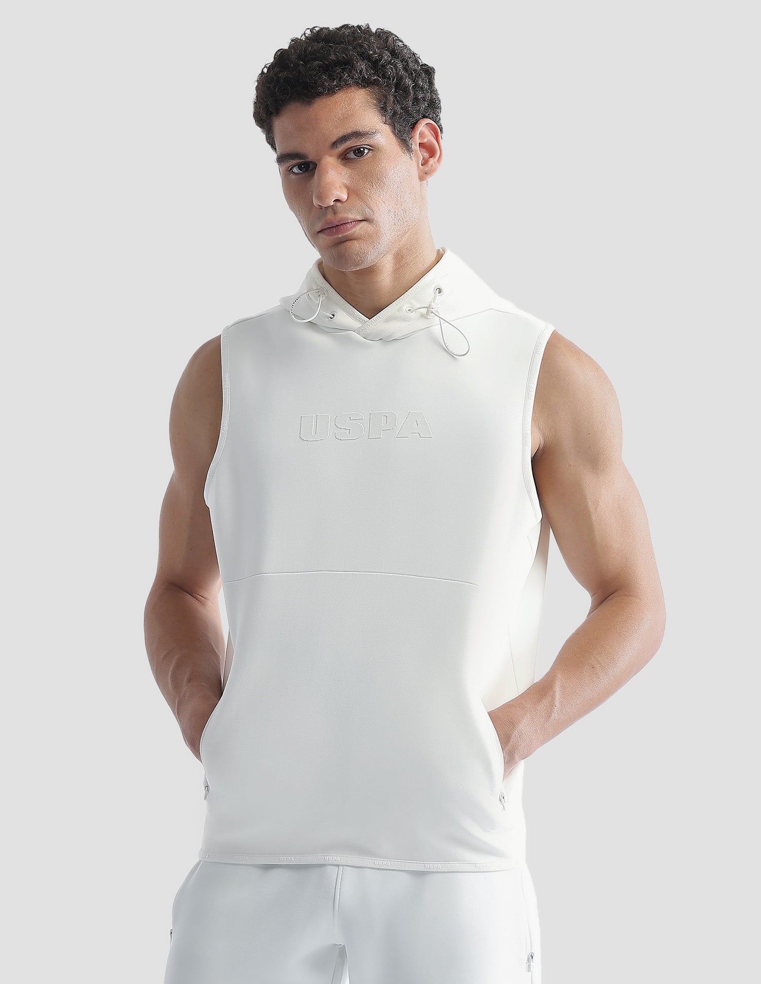 Solid Regular Fit Zipper Active Sweatshirt