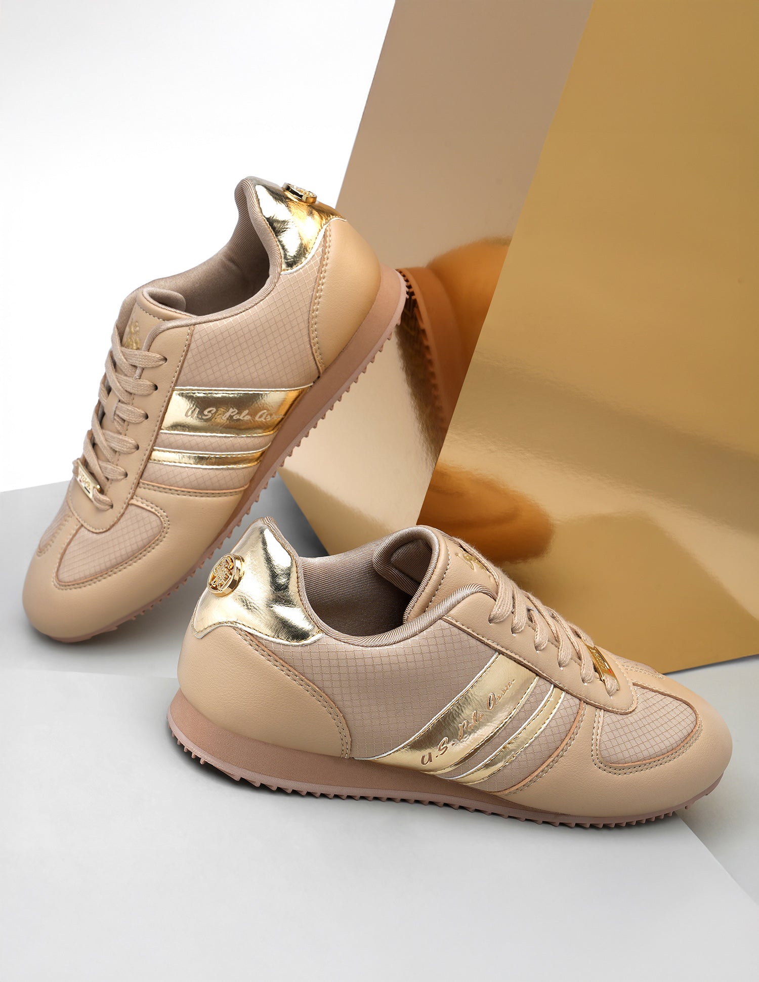 Women Round Toe Nemsy 2.0 Sneakers