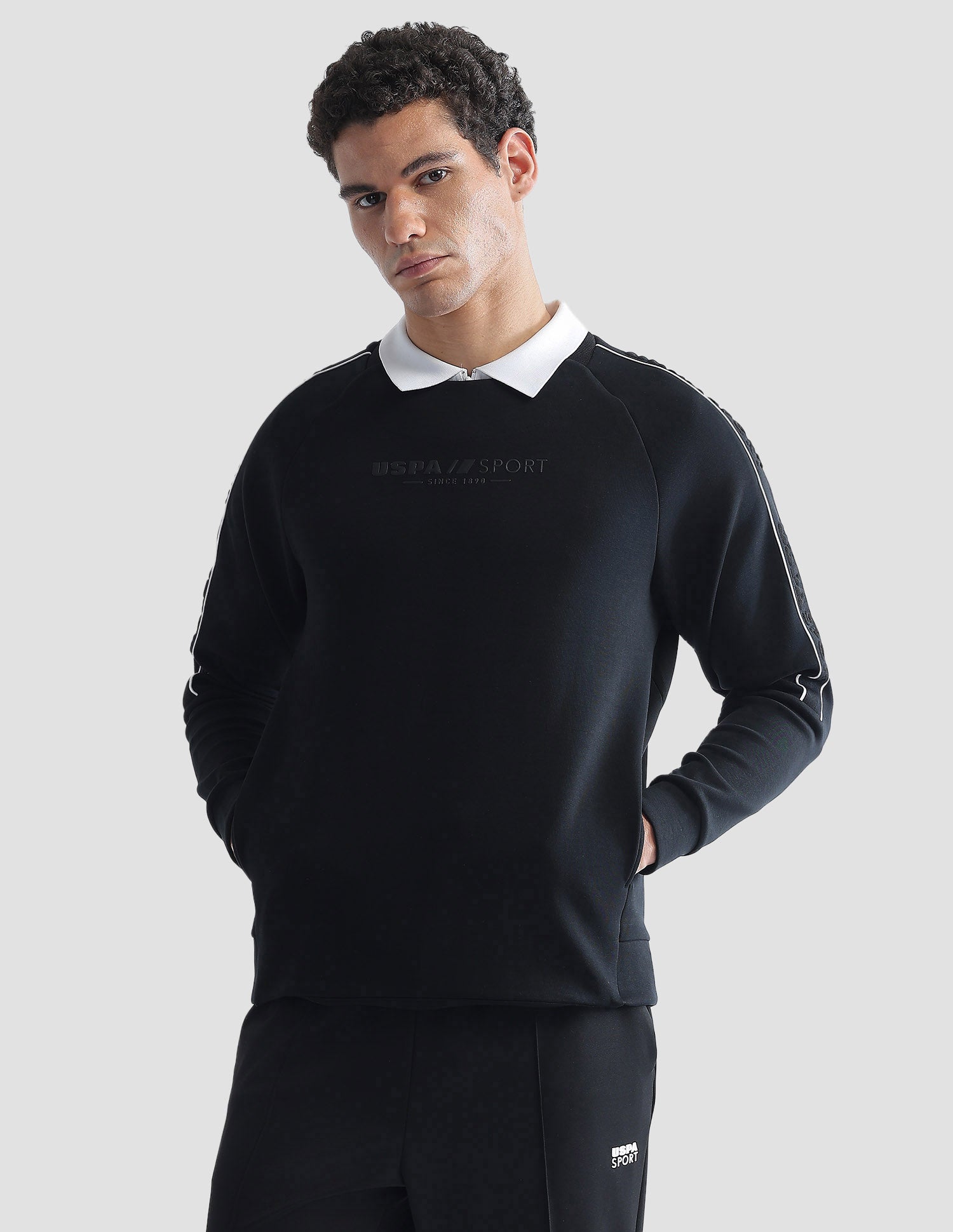 Solid Regular Fit Active Sweatshirt