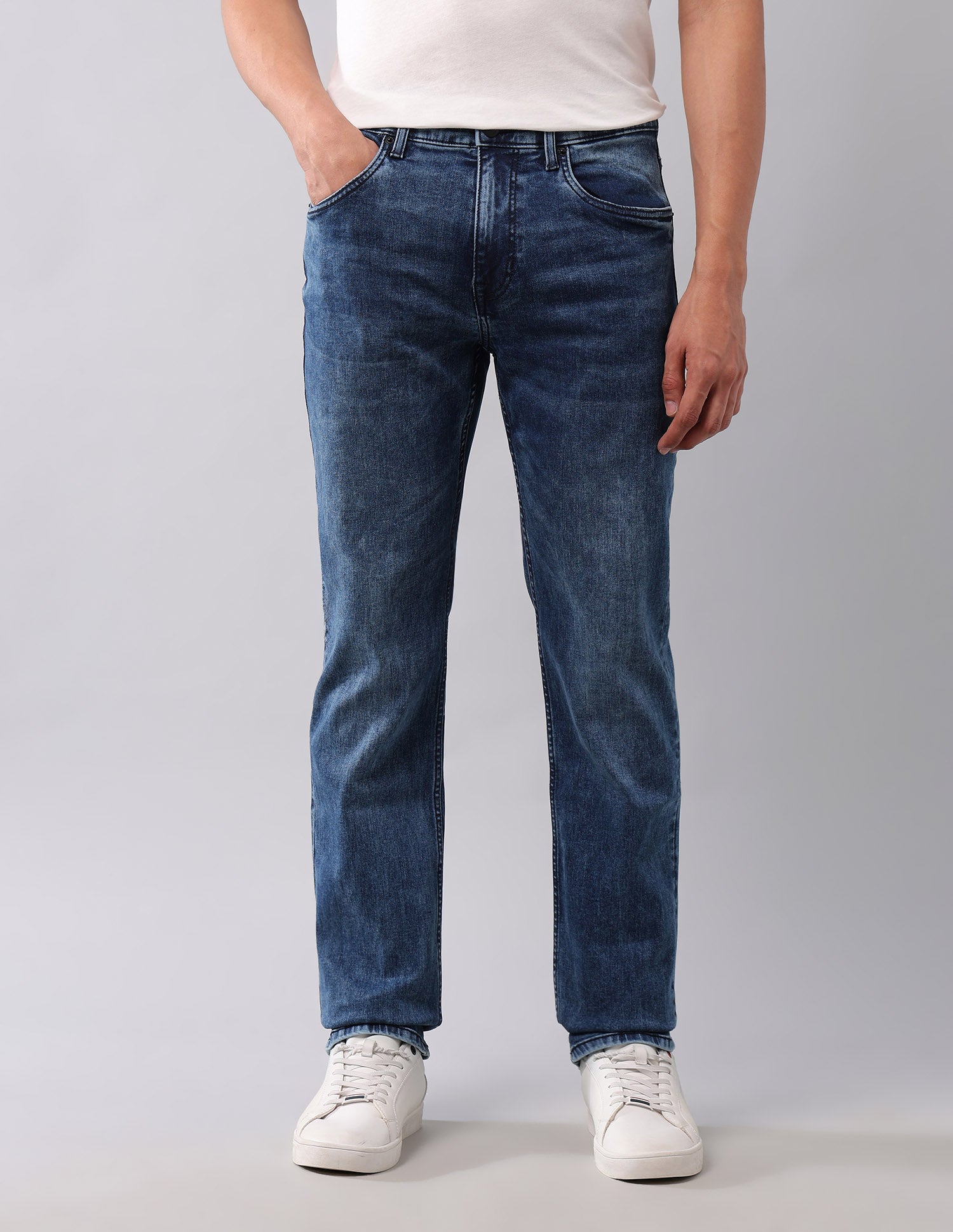 Harold Slim Straight Fit Blue Jeans