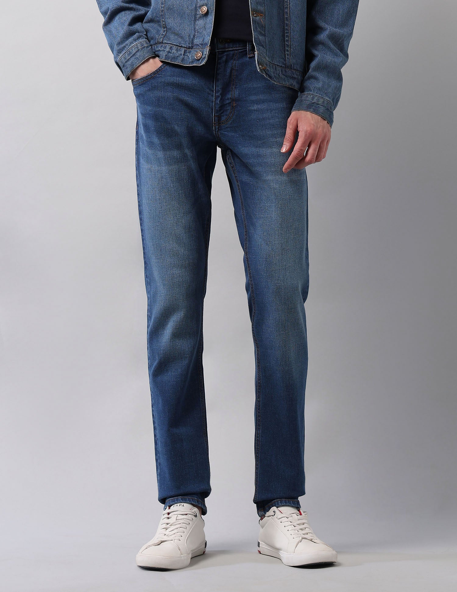 Brandon Slim Tapered Fit Blue Jeans