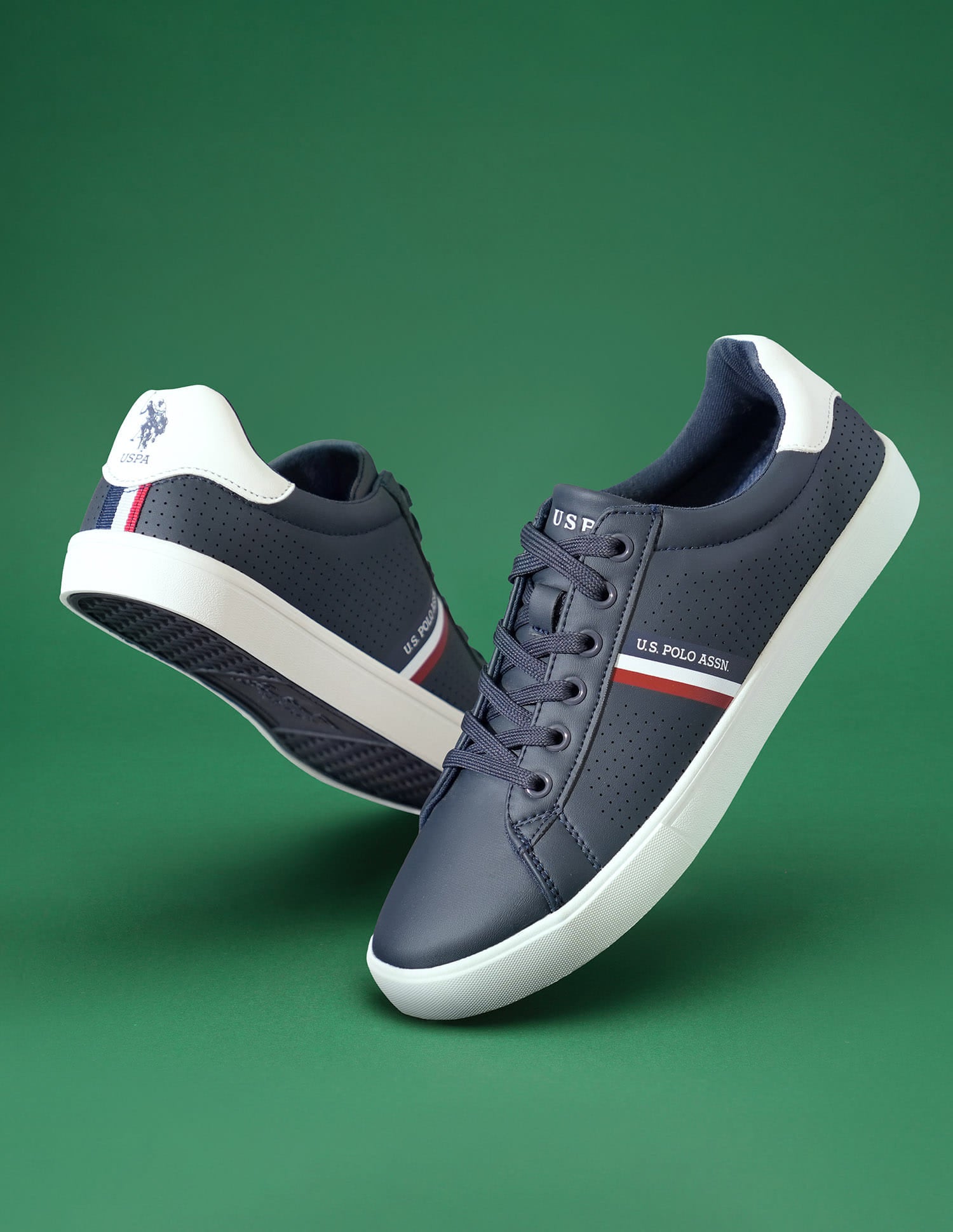 Men Capron 3.0 Colourblocked Sneakers Navy - U.S. Polo Assn. India | Large