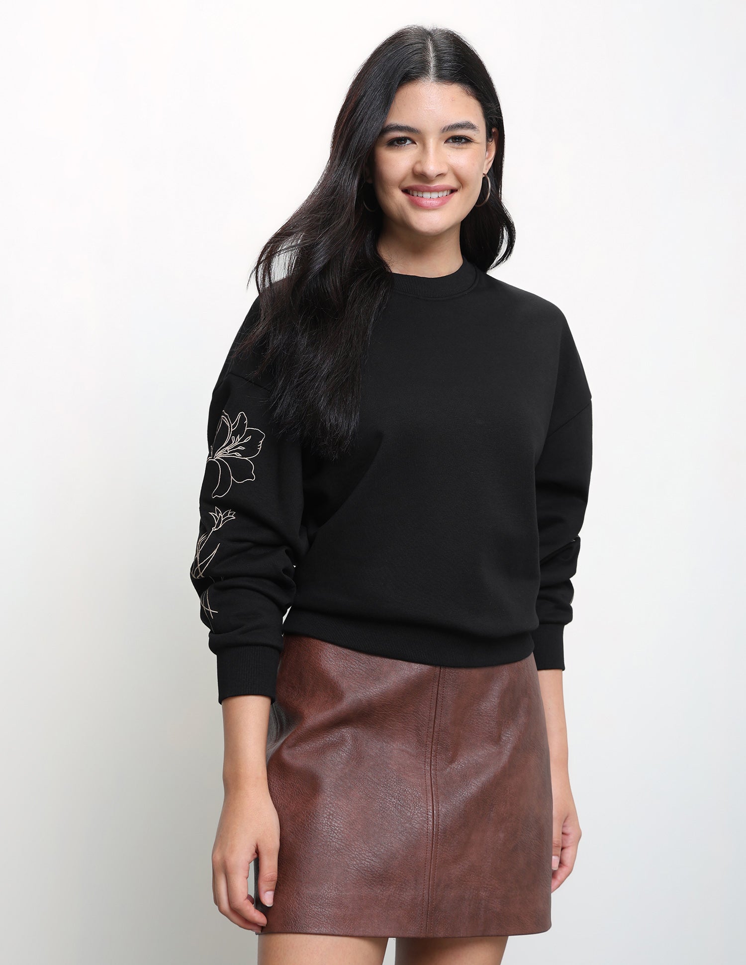 Floral Embroidered Oversized Fit Sweatshirt Black - U.S. Polo Assn. India | Large