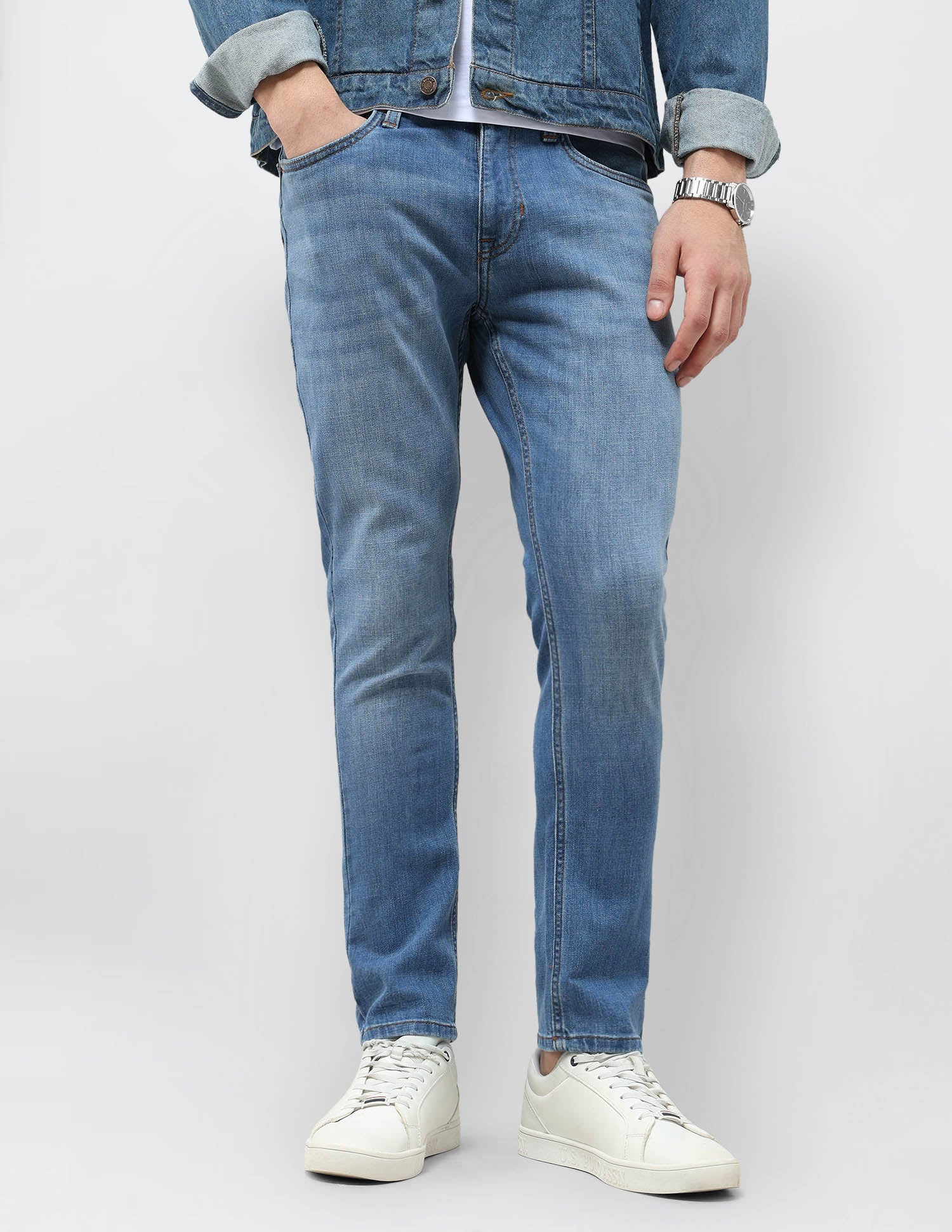 Henry Tapered Fit Whiskered Jeans