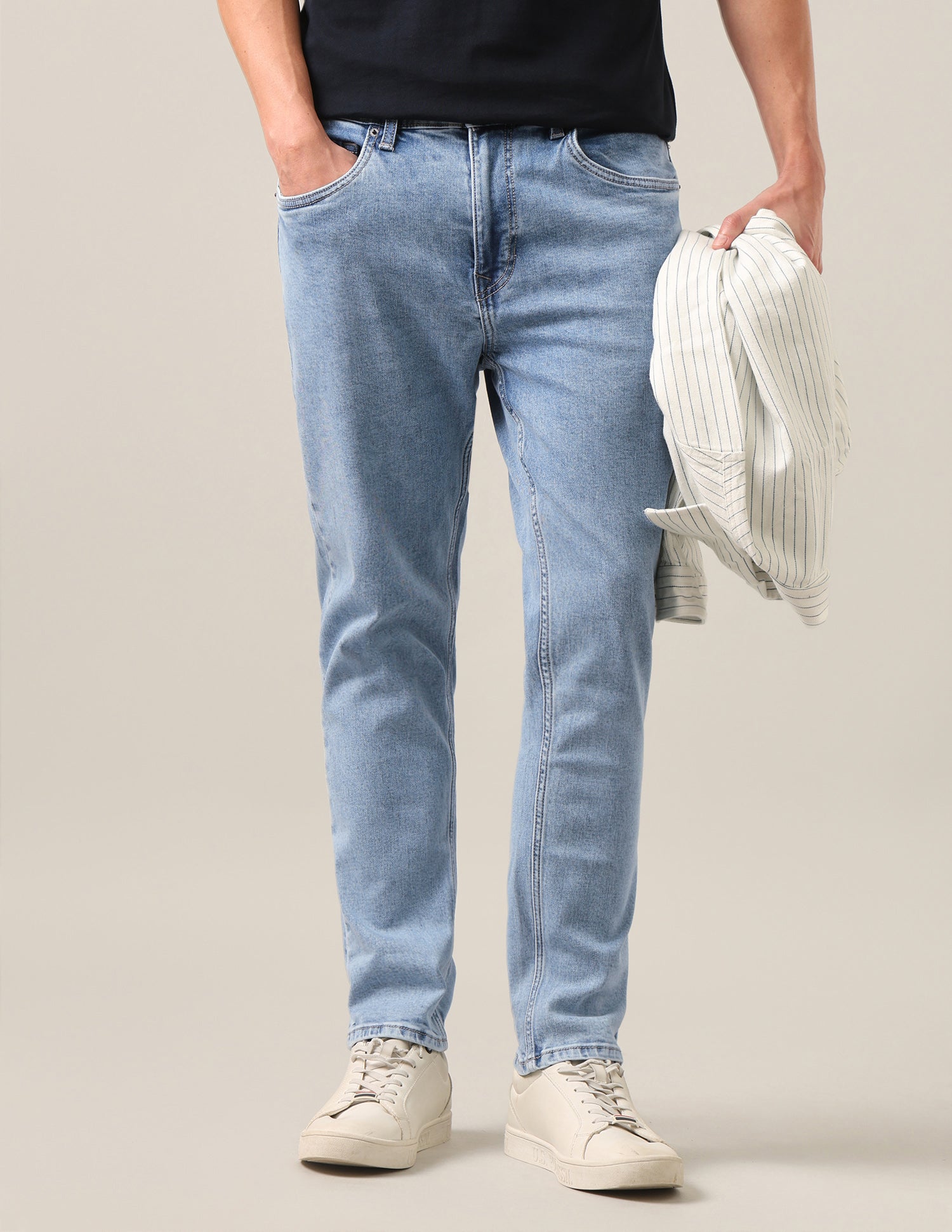 Cole Comfort Cropped Fit Blue Jeans Light Indigo - U.S. Polo Assn. India | Large
