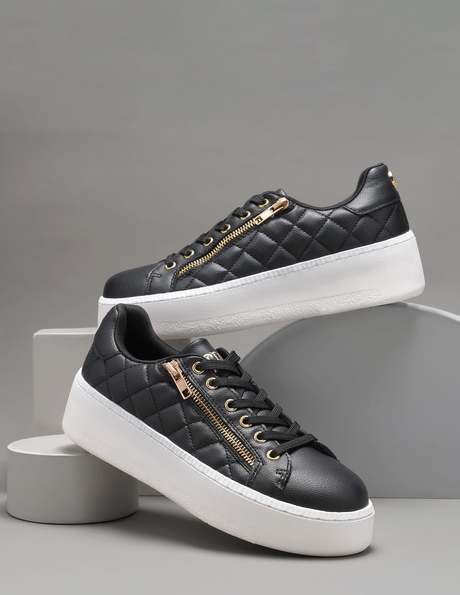 Women Textured Gabriella Metallic Logo Sneakers Black - U.S. Polo Assn. India | Large