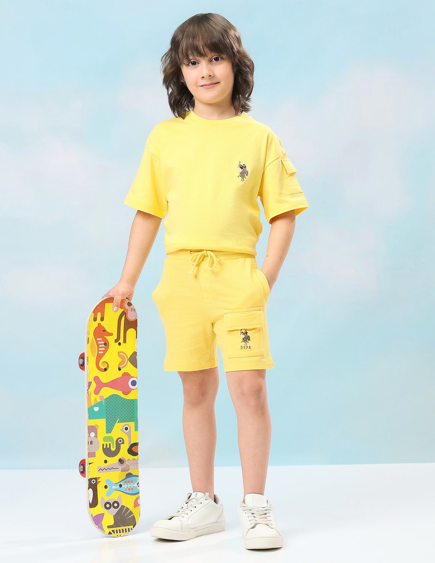 Mid rise Regular Fit Shorts