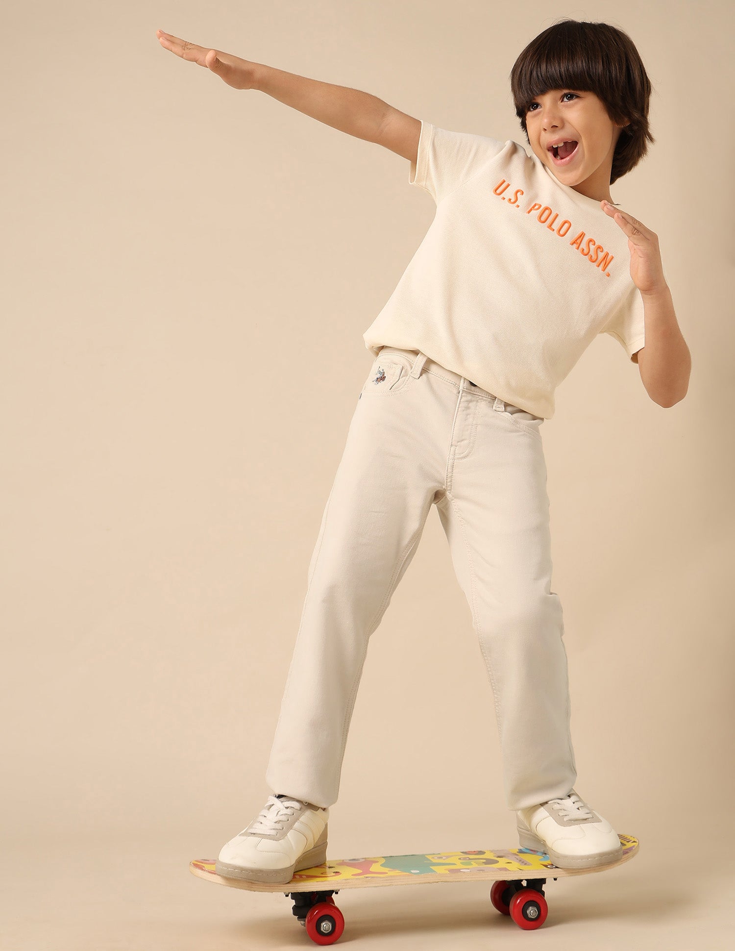 Boys Mid Rise Relaxed Fit Jeans