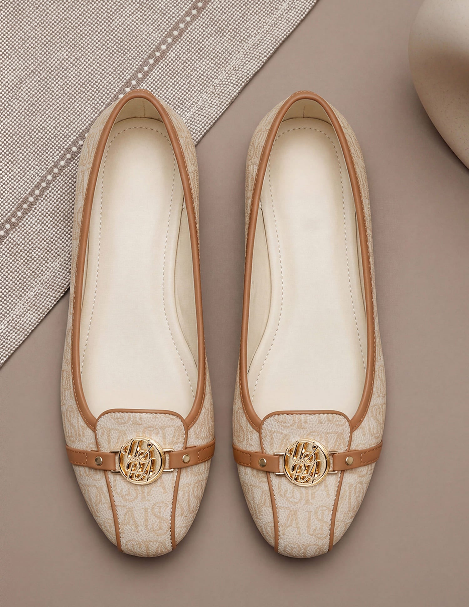 Women Alina 3.0 Brand Printed Round Toe Ballerinas Off White - U.S. Polo Assn. India | Large