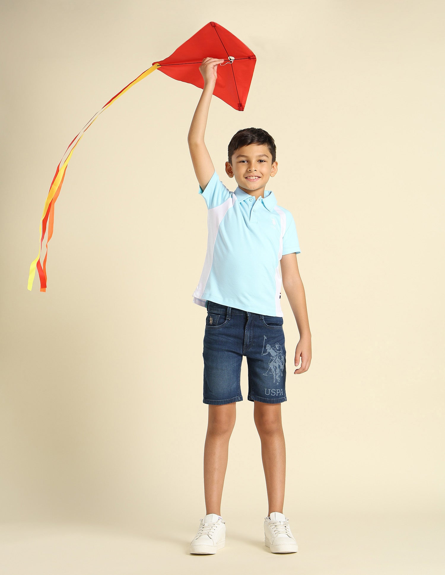 Boys Colourblocked Regular Fit Polo Shirt