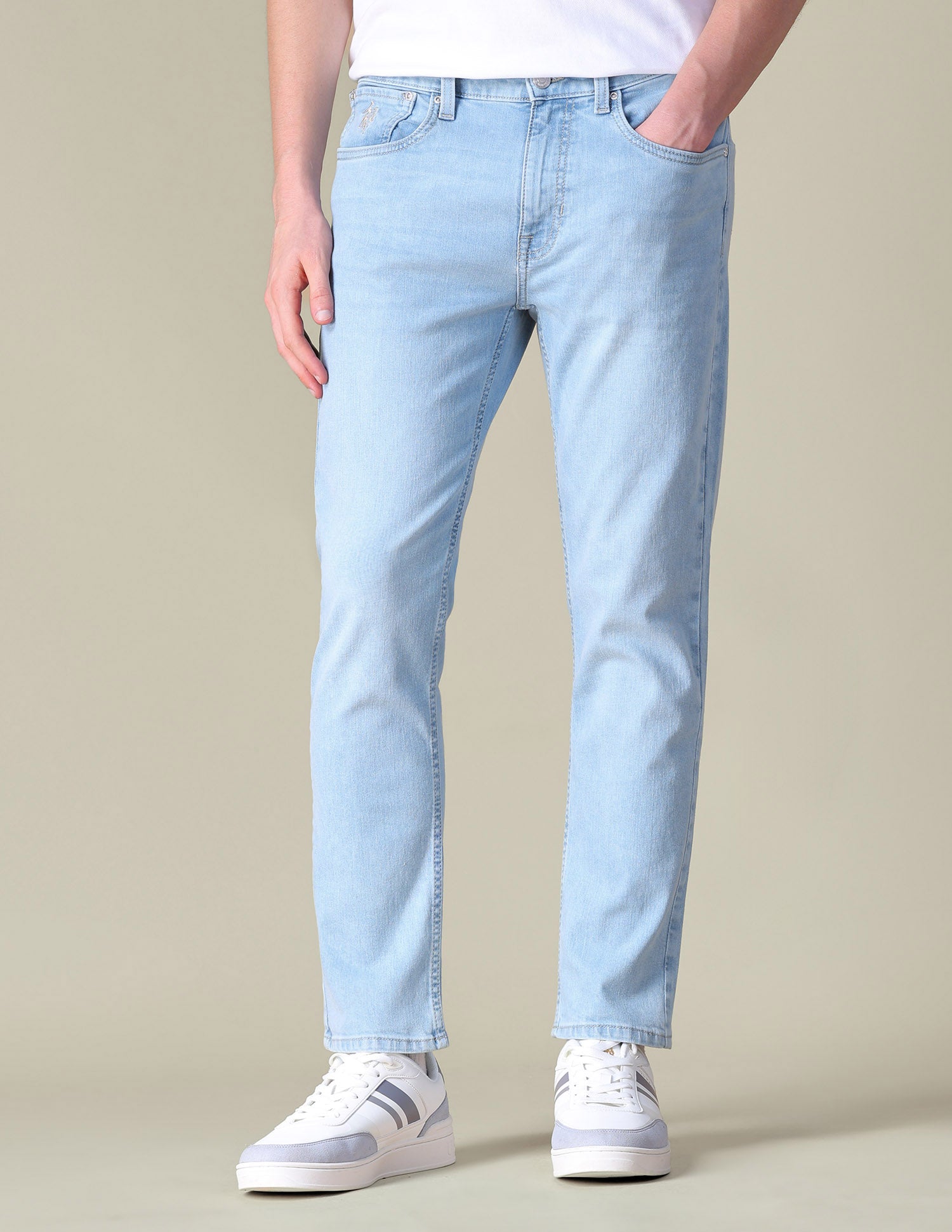 Comfort Cropped Fit Blue Jeans