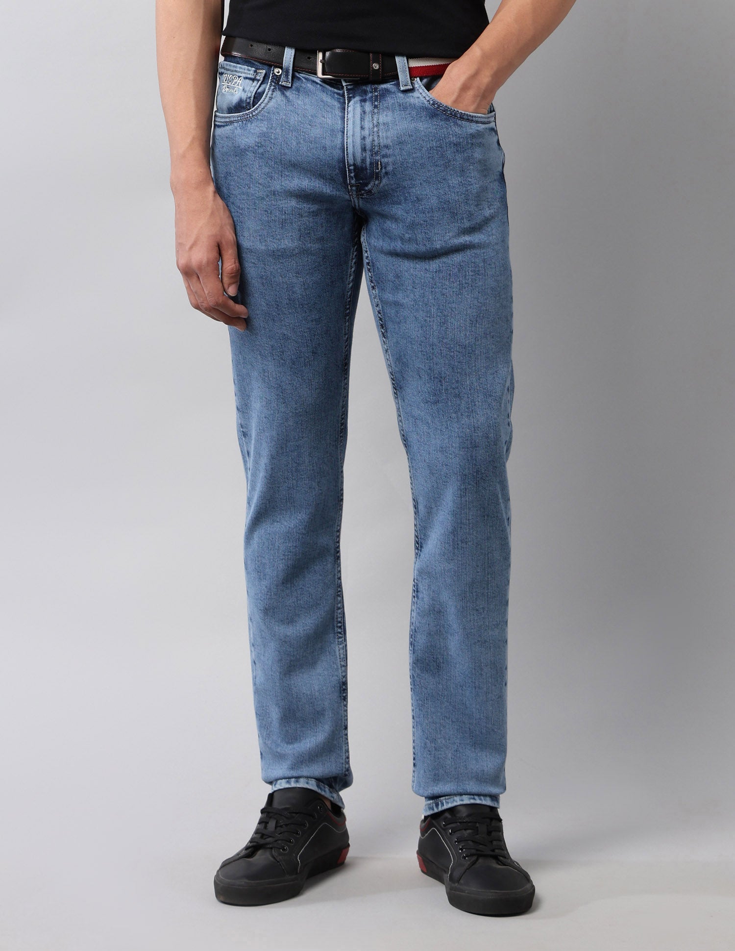 Brandon Slim Tapered Fit Blue Jeans