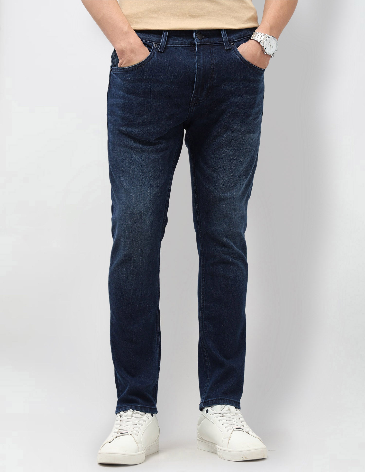 Henry Tapered Fit Blue Jeans