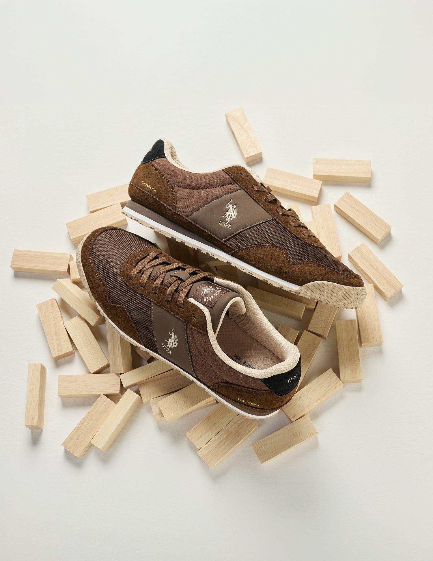 Round Toe Chukker 4 Suede Sneakers