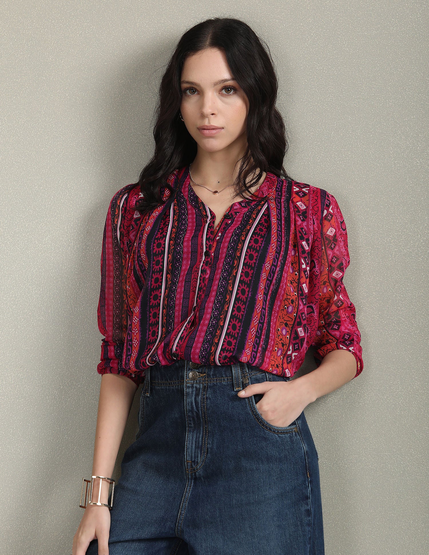 V-Neck Graphic Print Top