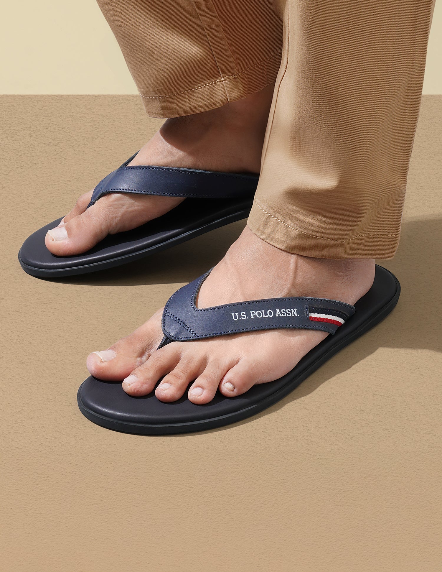 Men Aura Flip Flops