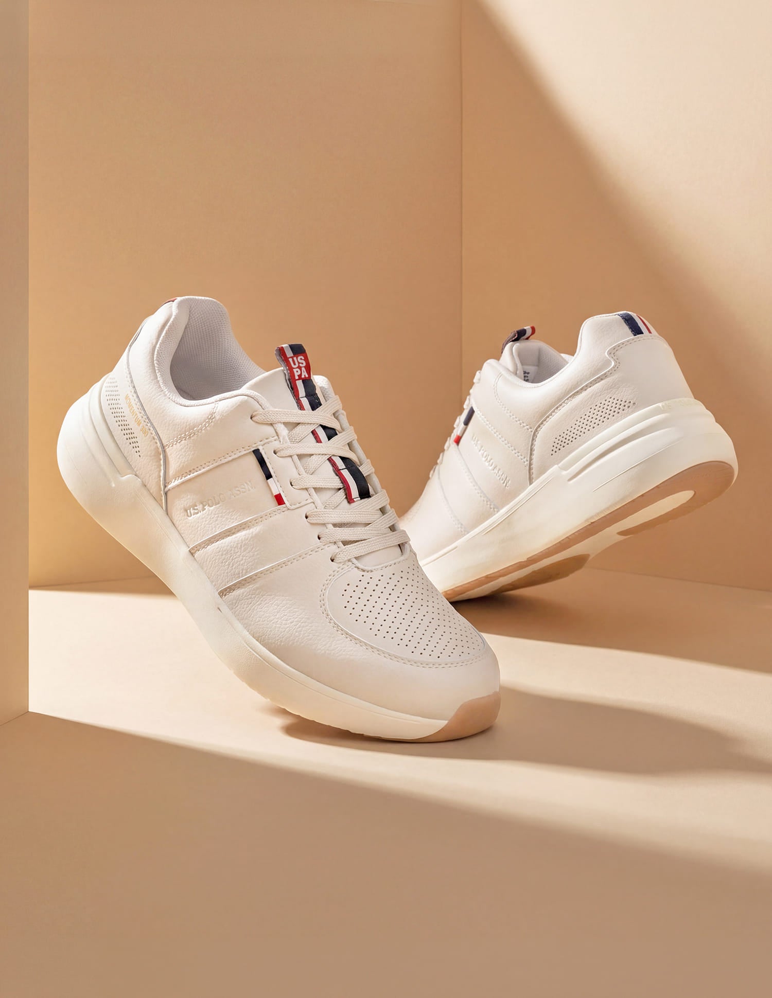 Round Toe Lace Ups Momentum 300 Sneakers Beige - U.S. Polo Assn. India | Large