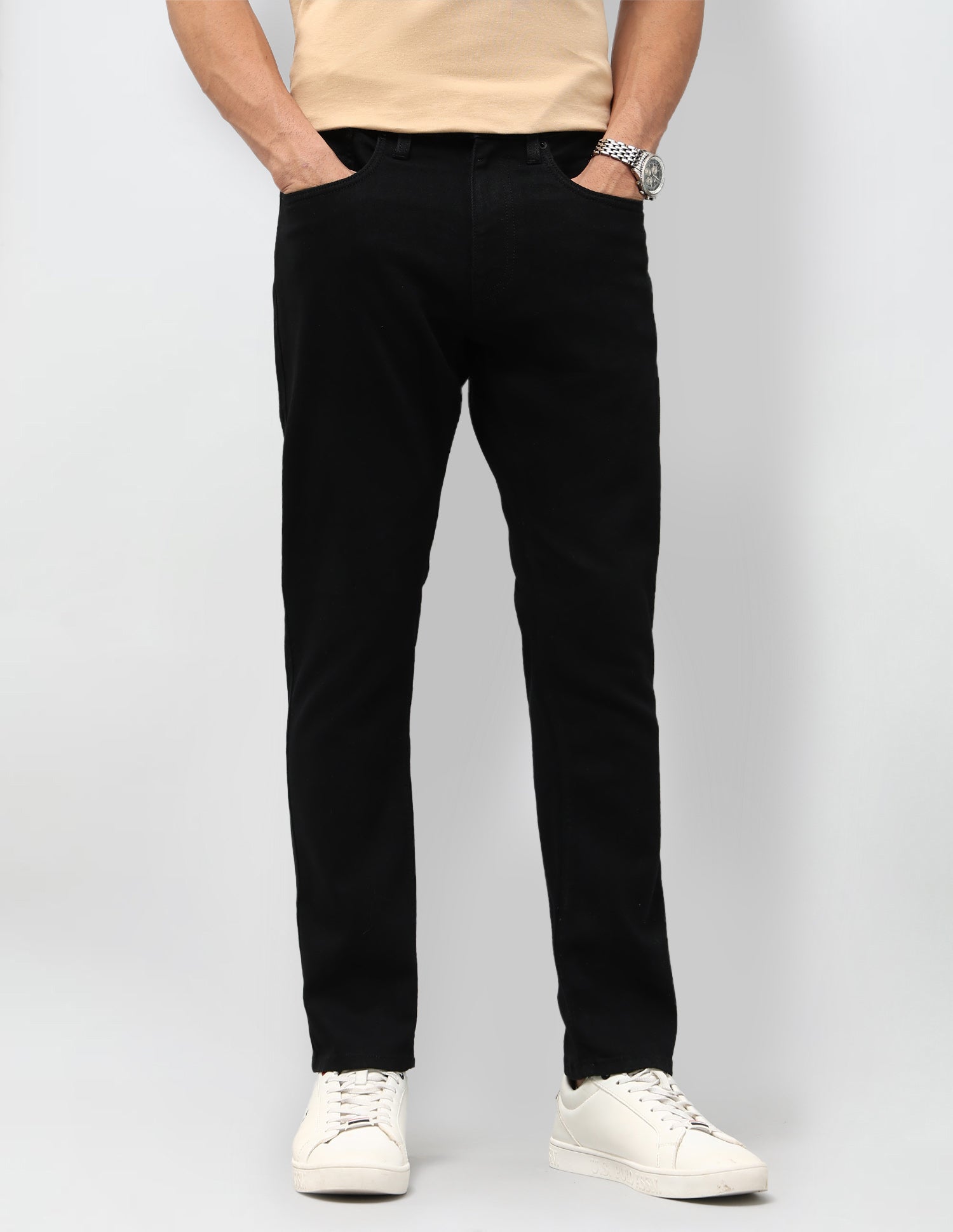 Henry Tapered Fit Black Jeans
