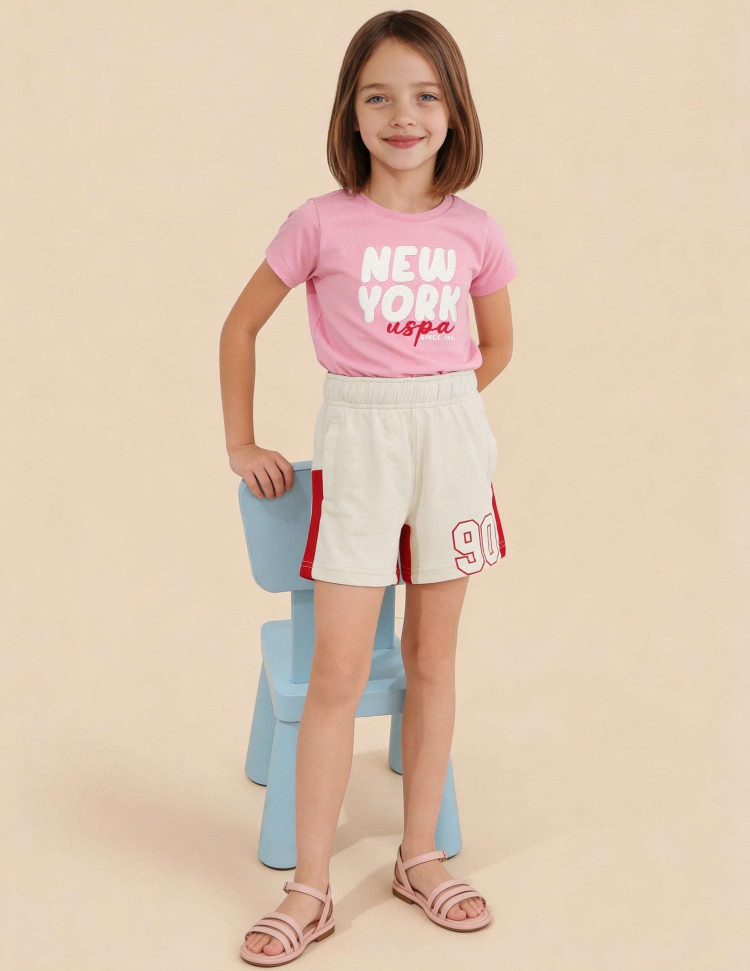 Colour Blocked Mid Rise Shorts