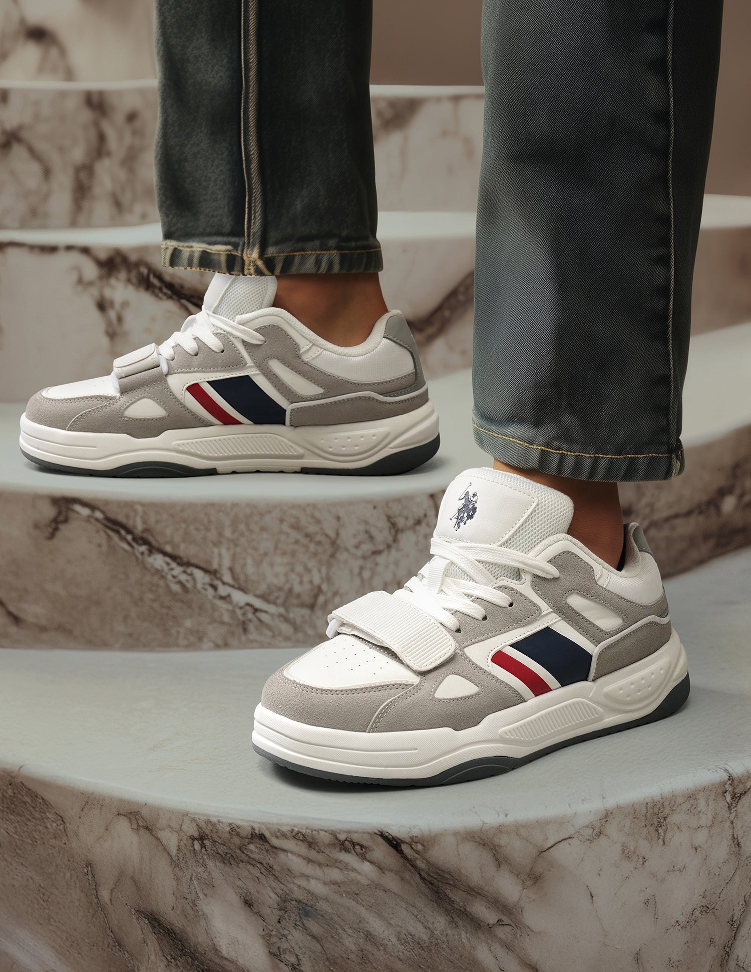 Men Steven Colour Blocked Sneakers