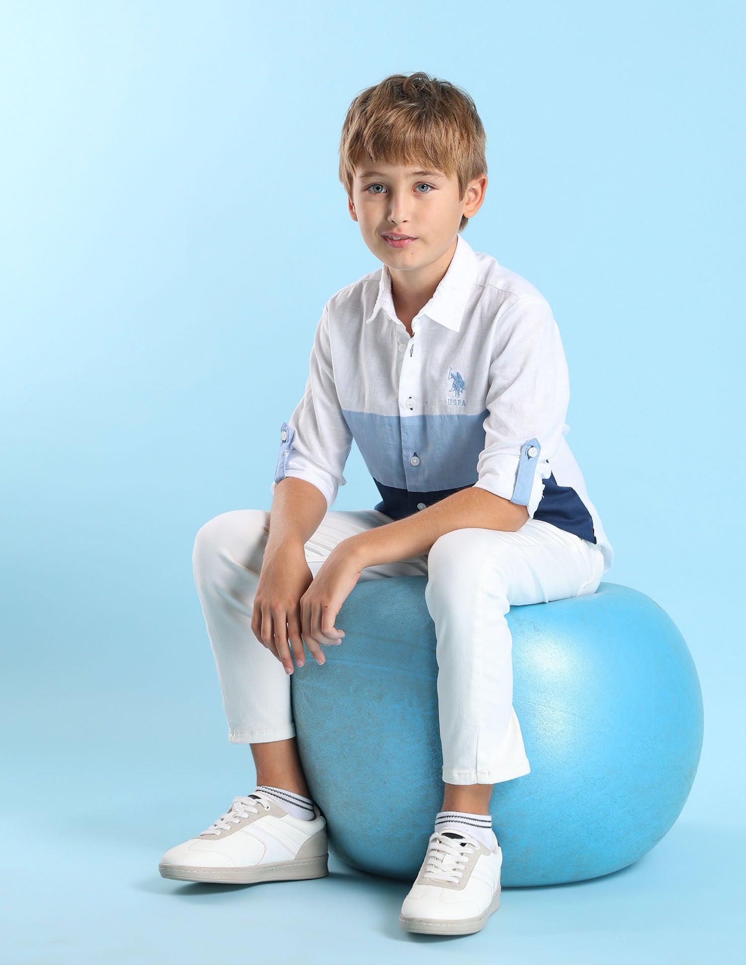 Boys Colourblocked Regular Fit Shirt