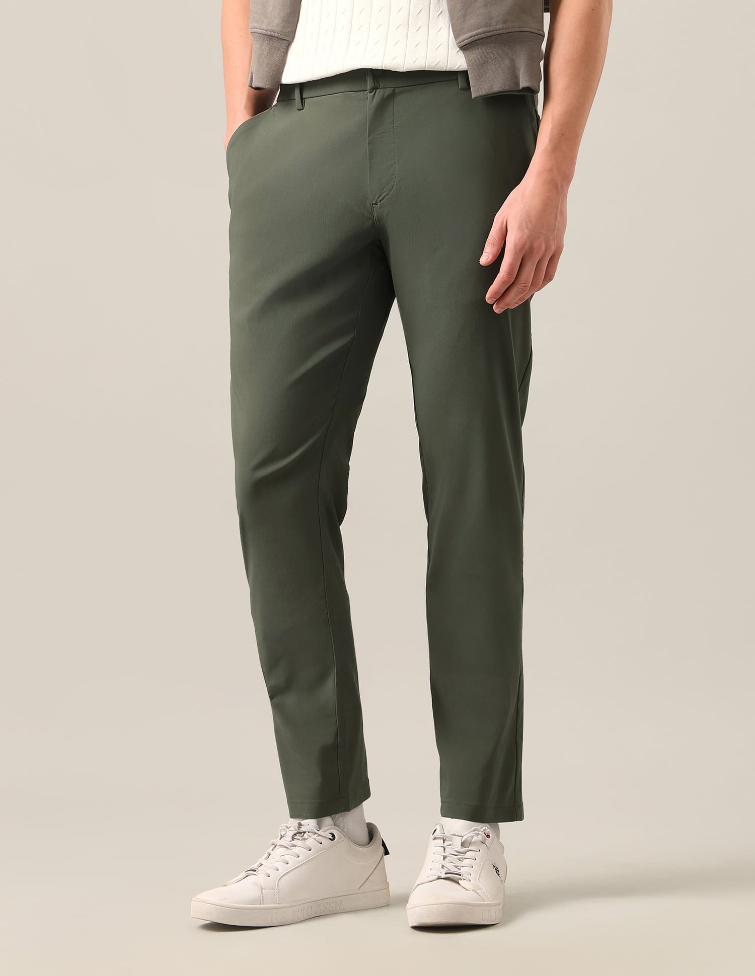 Austin Trim Regular Fit Mid Rise Trousers Green - U.S. Polo Assn. India | Large