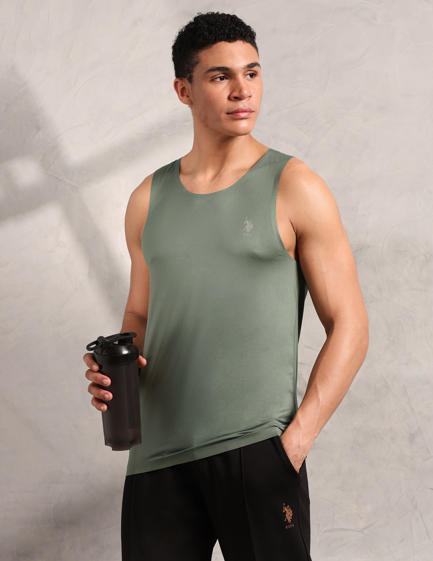 Essential Sports RV002 Seamless Vest Olive - U.S. Polo Assn. India | Large