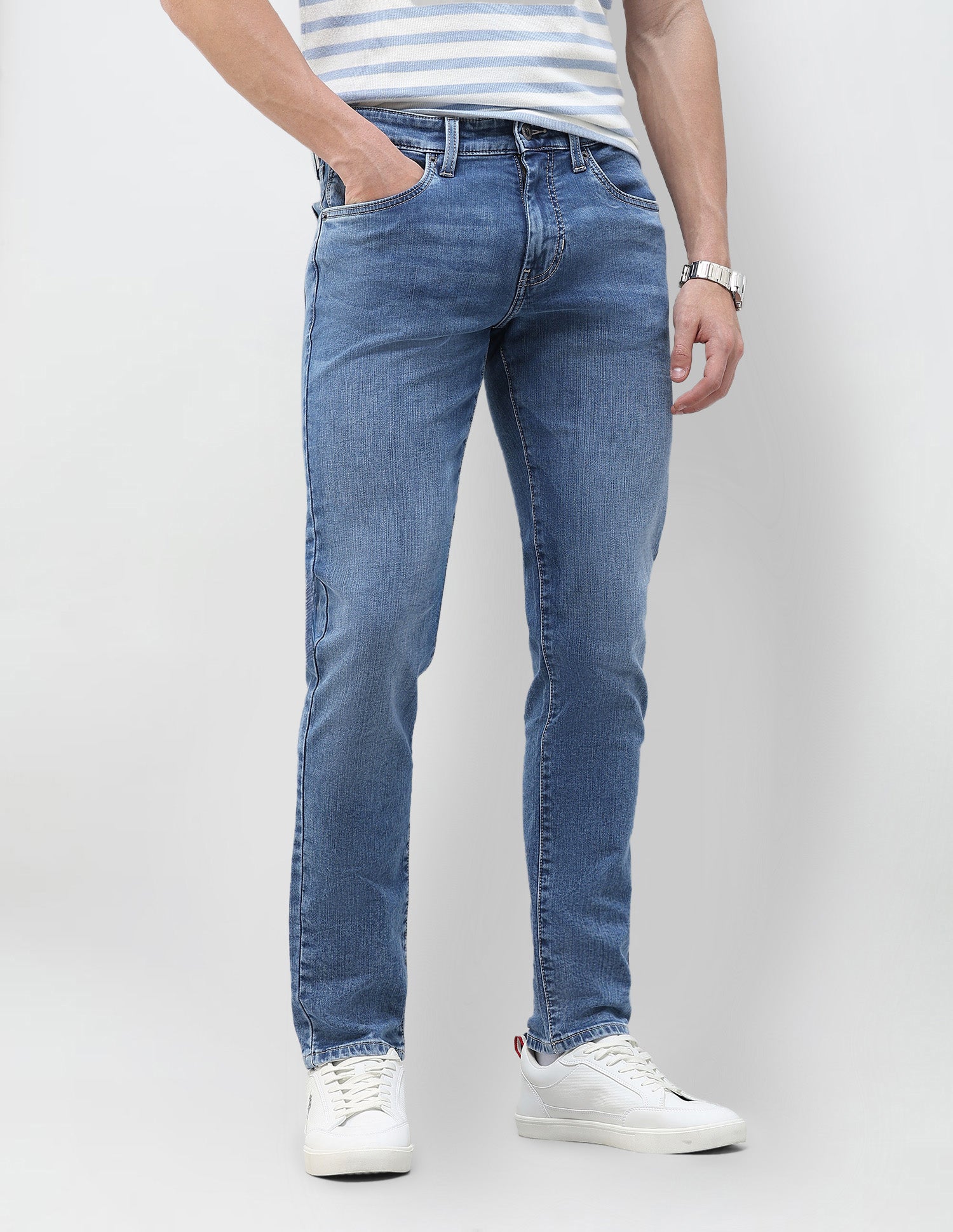 Brandon Slim Tapered Fit Blue Jeans