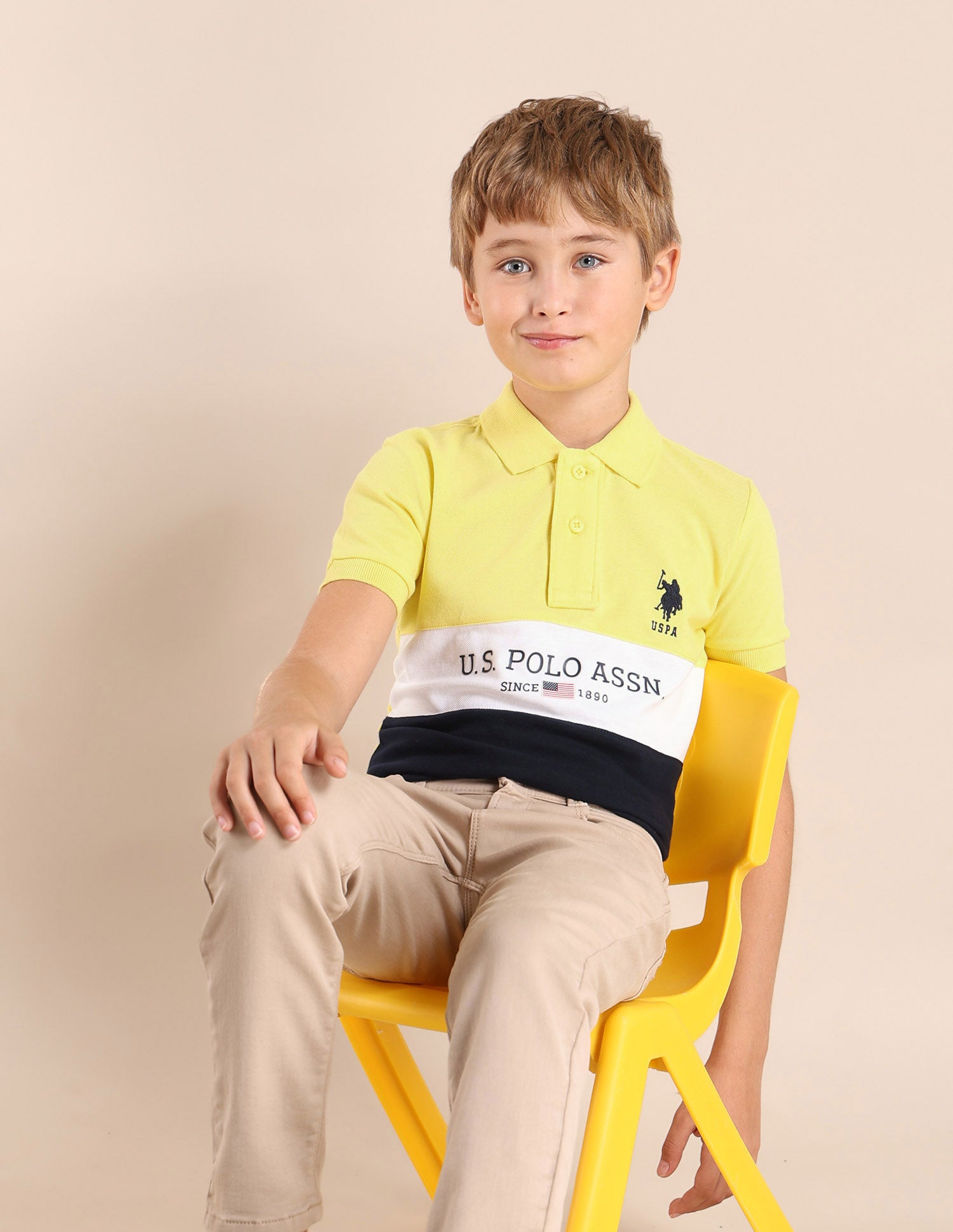 Boys Colourblock Regular Fit Polo Shirt