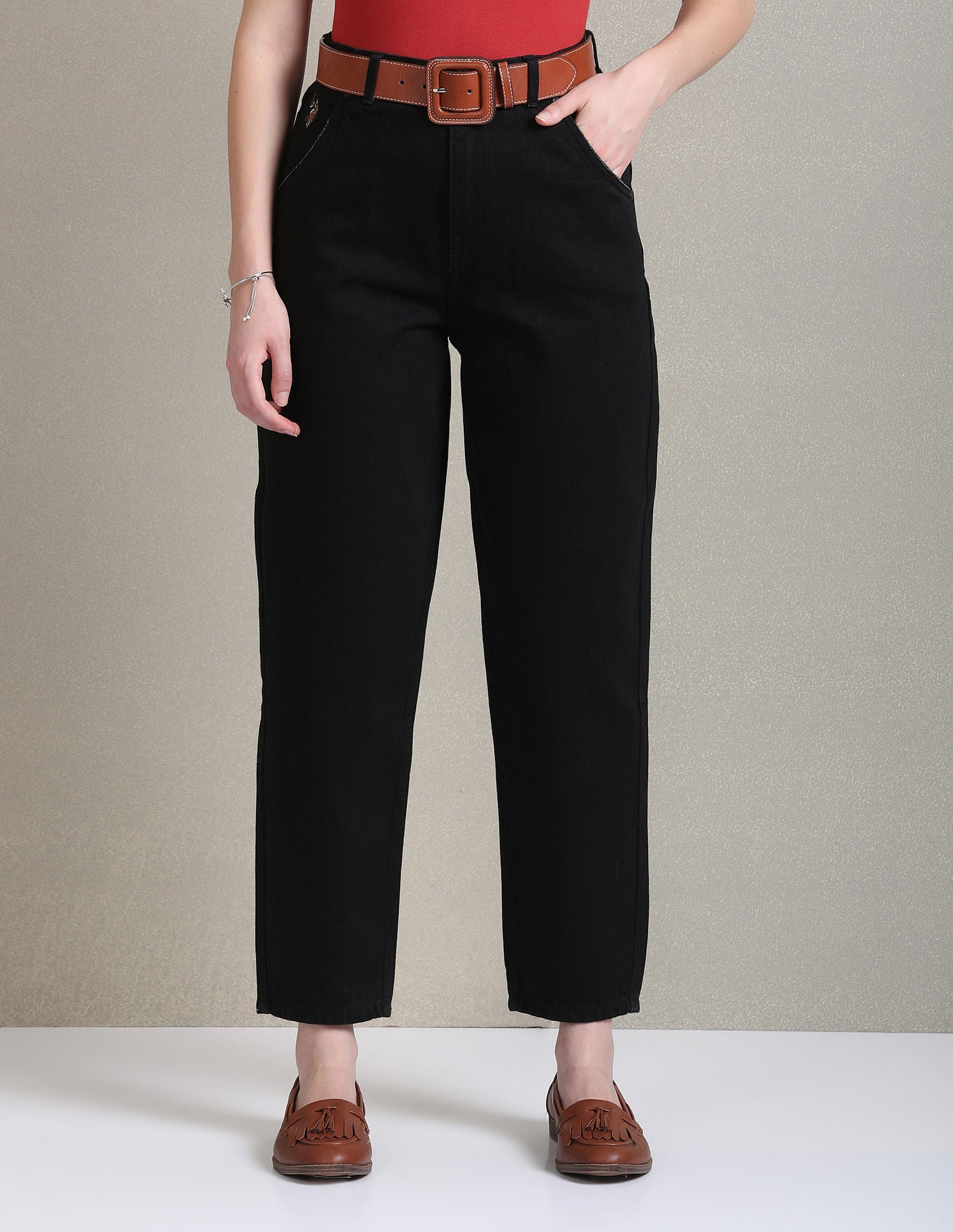 Carrot Fit Black Jeans